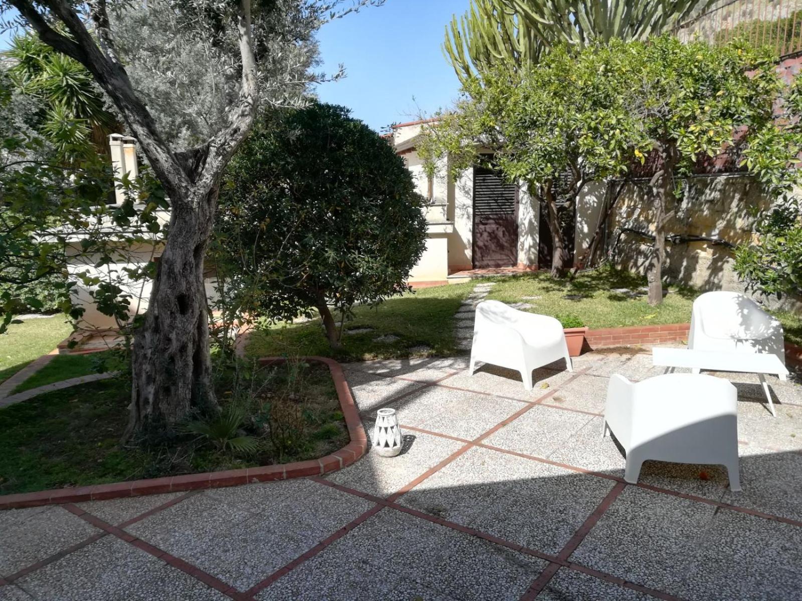Villa Maria en Mondello — other