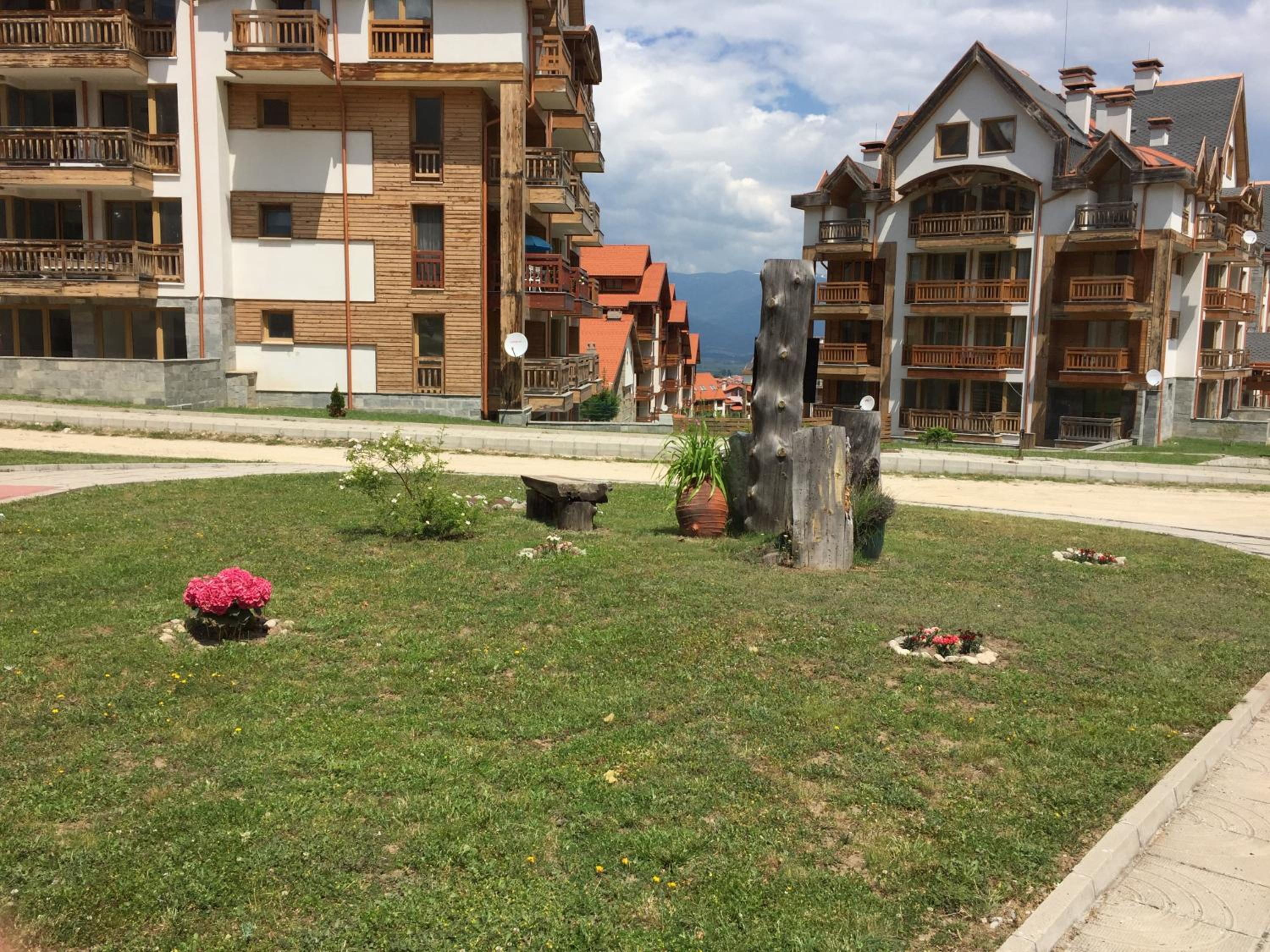 PM Mountain View Fireside Retreat Bansko view 4