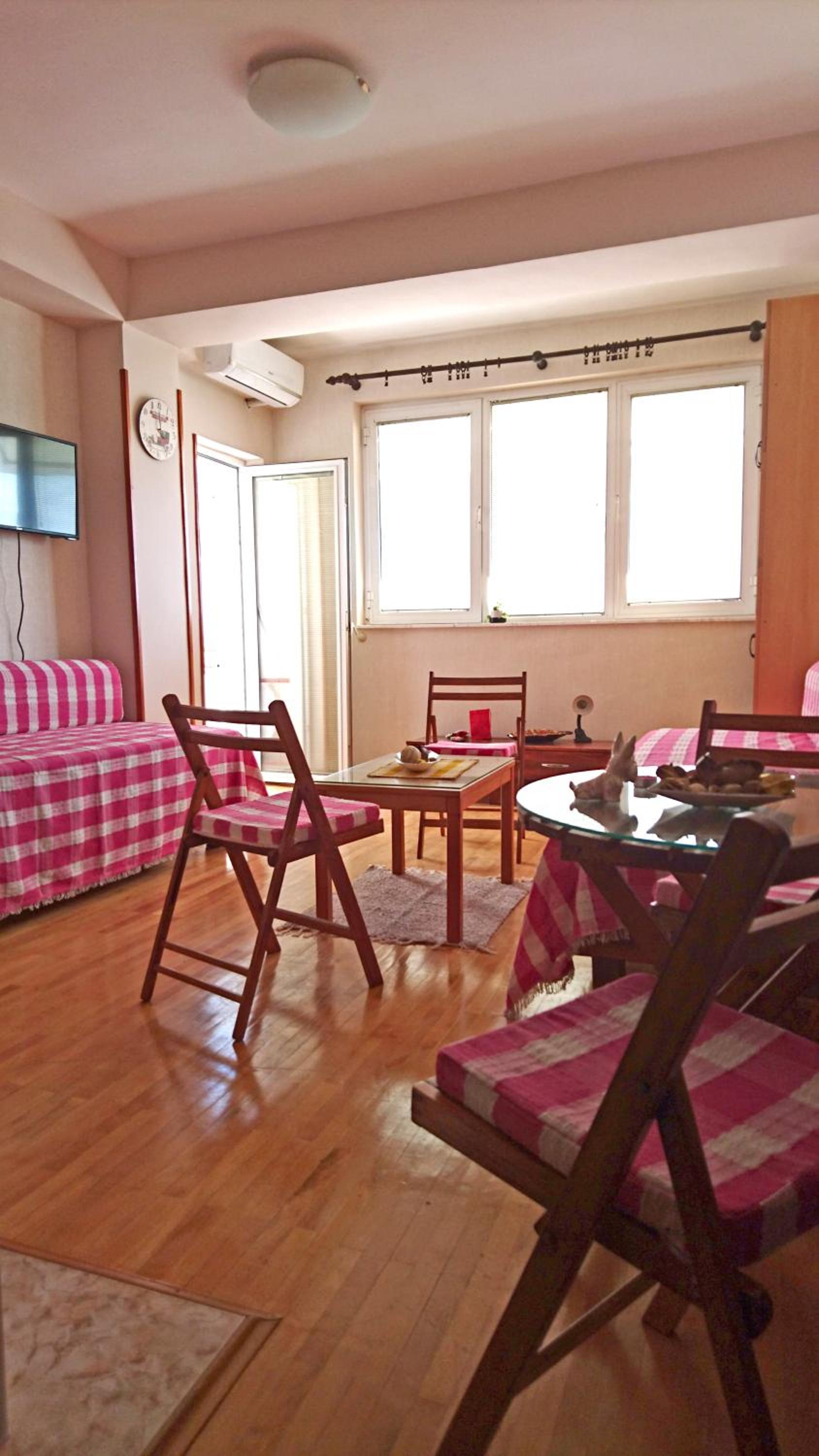 Hellena Apartment