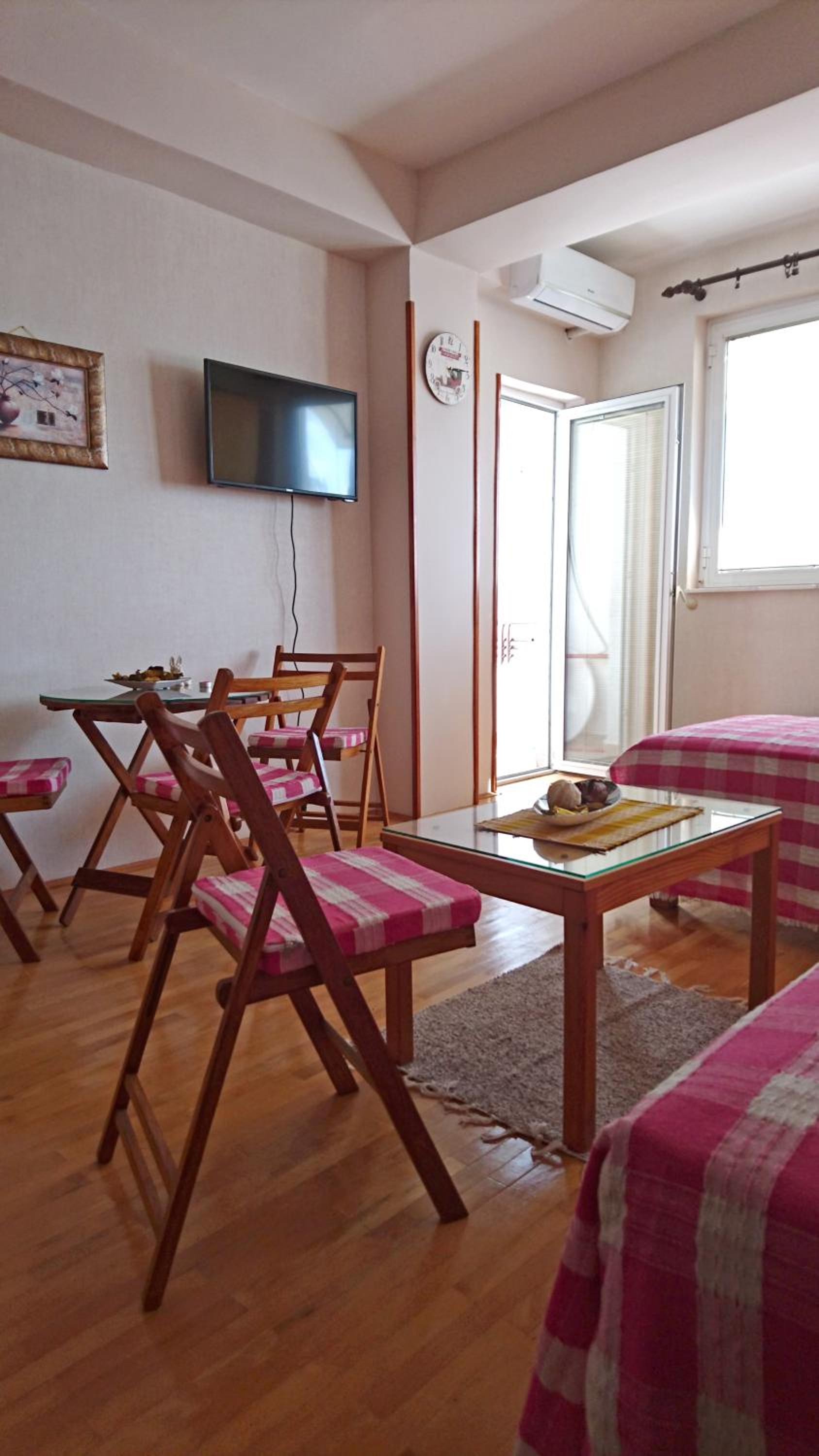 Hellena Apartment