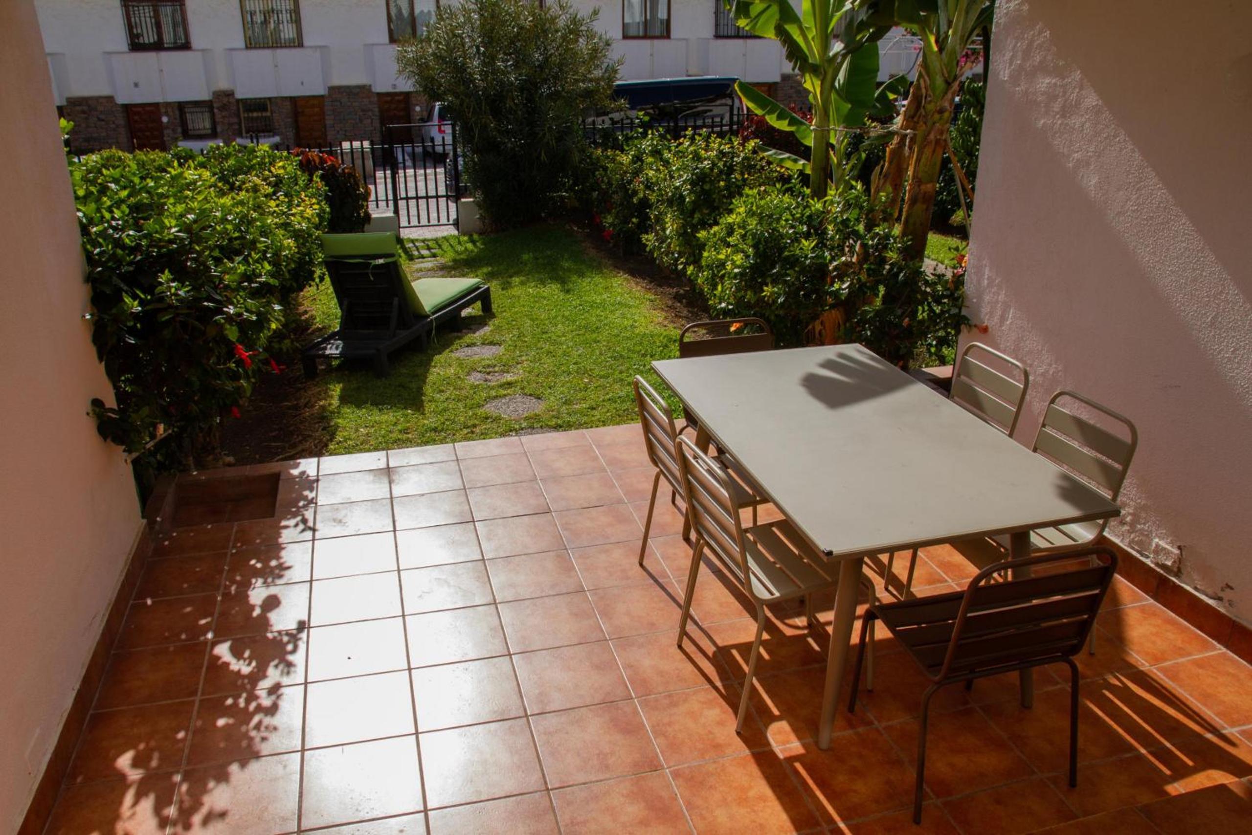 Flatguest PR Beach - Terrace + Garden + 24H view 2