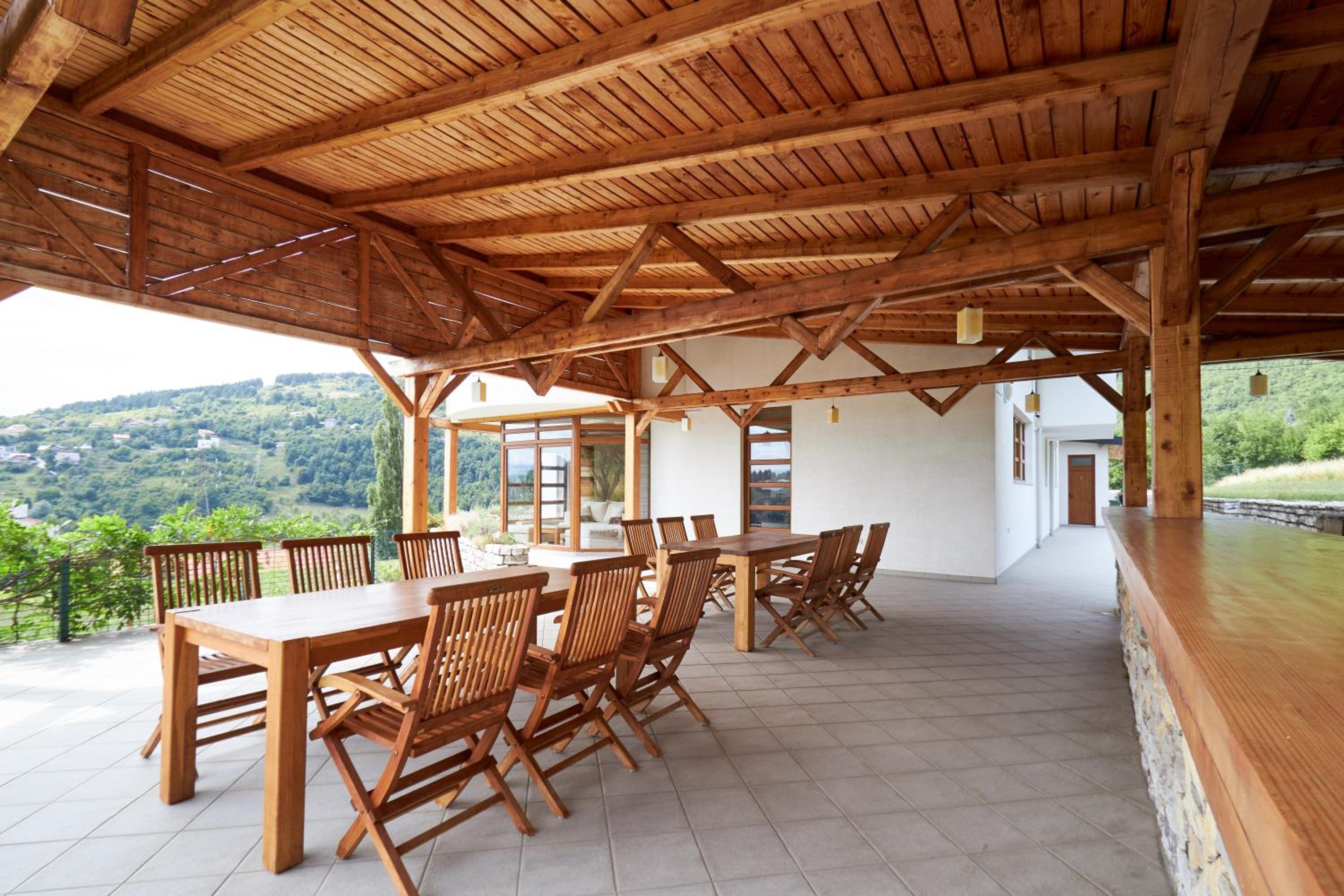 Luxury Hill Residence