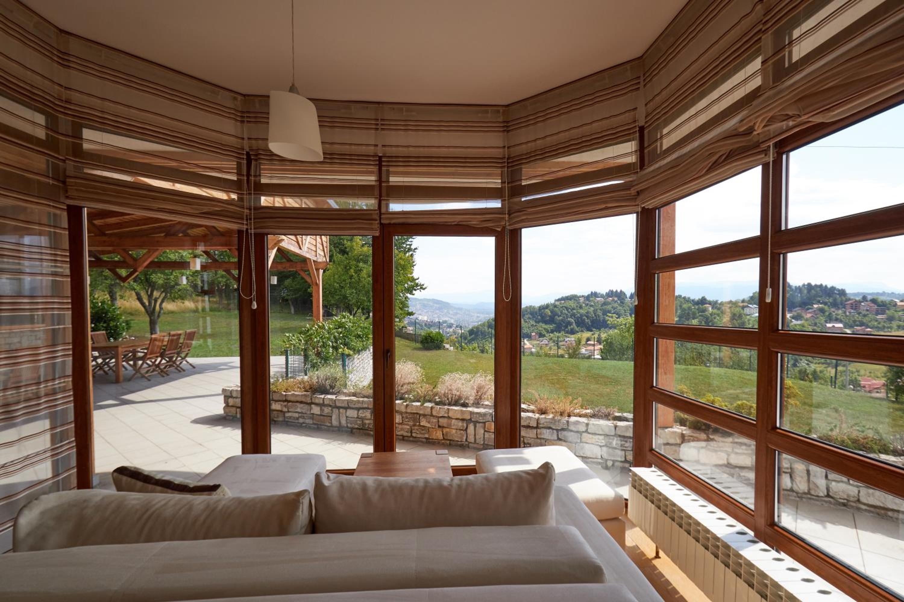 Luxury Hill Residence