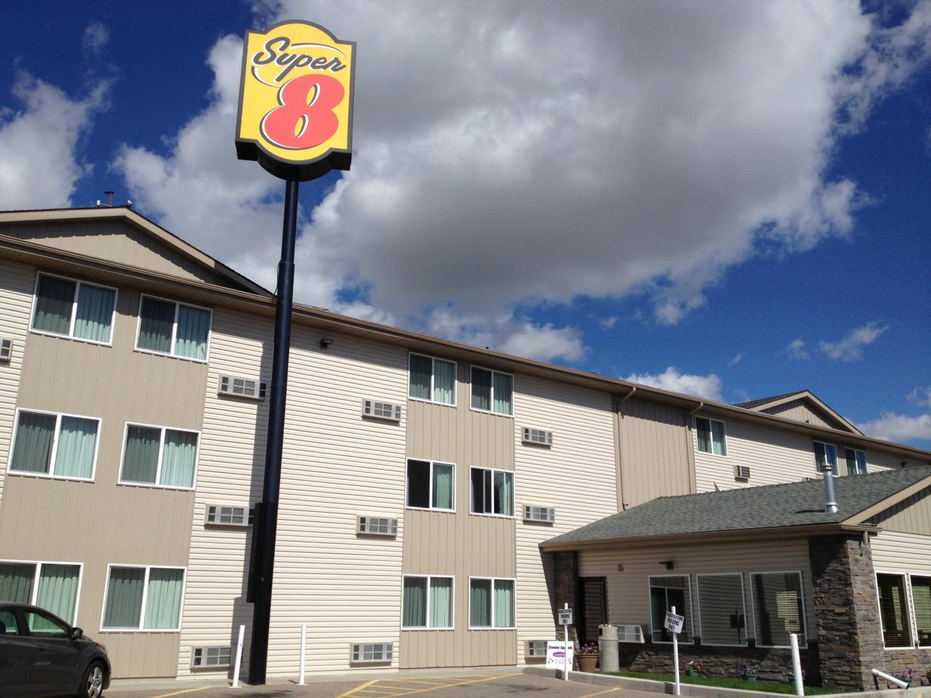 Pocatello Vacations - Super 8 by Wyndham Pocatello - Property Image 6