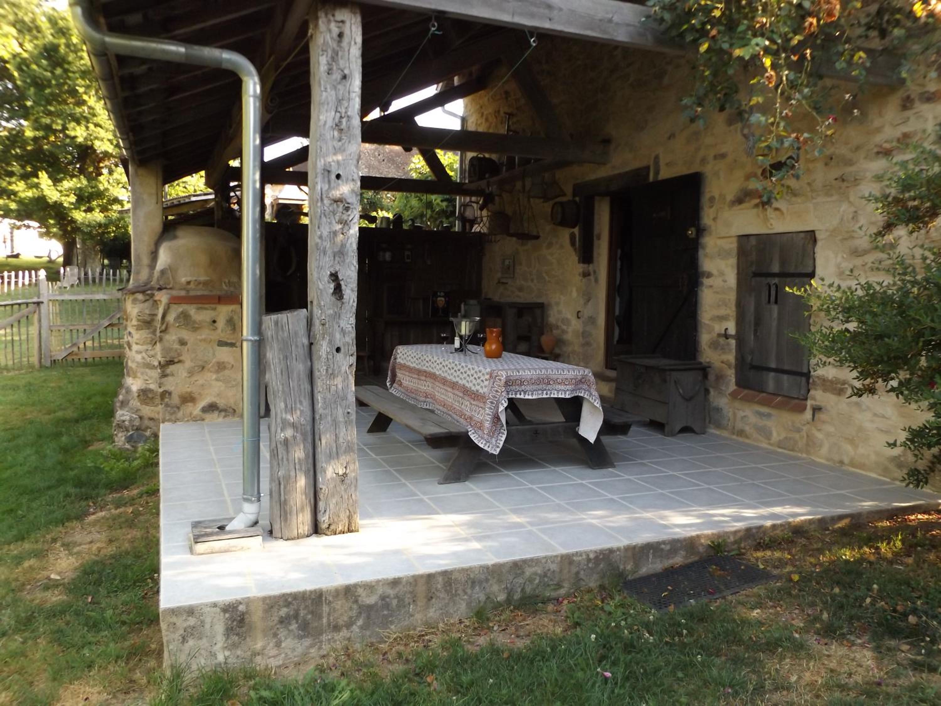Photo 10
