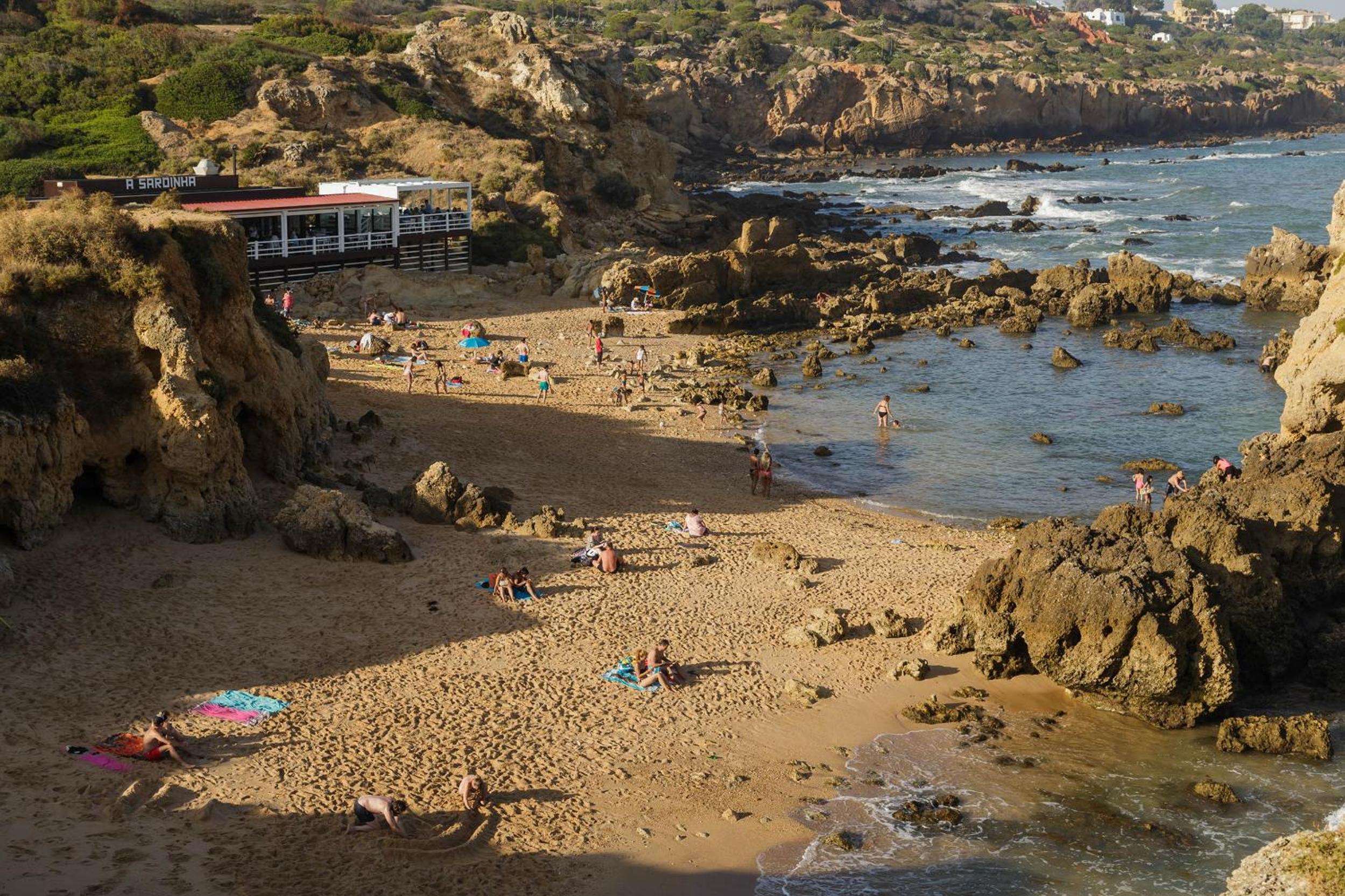Beach Design House Sao Rafael view 5