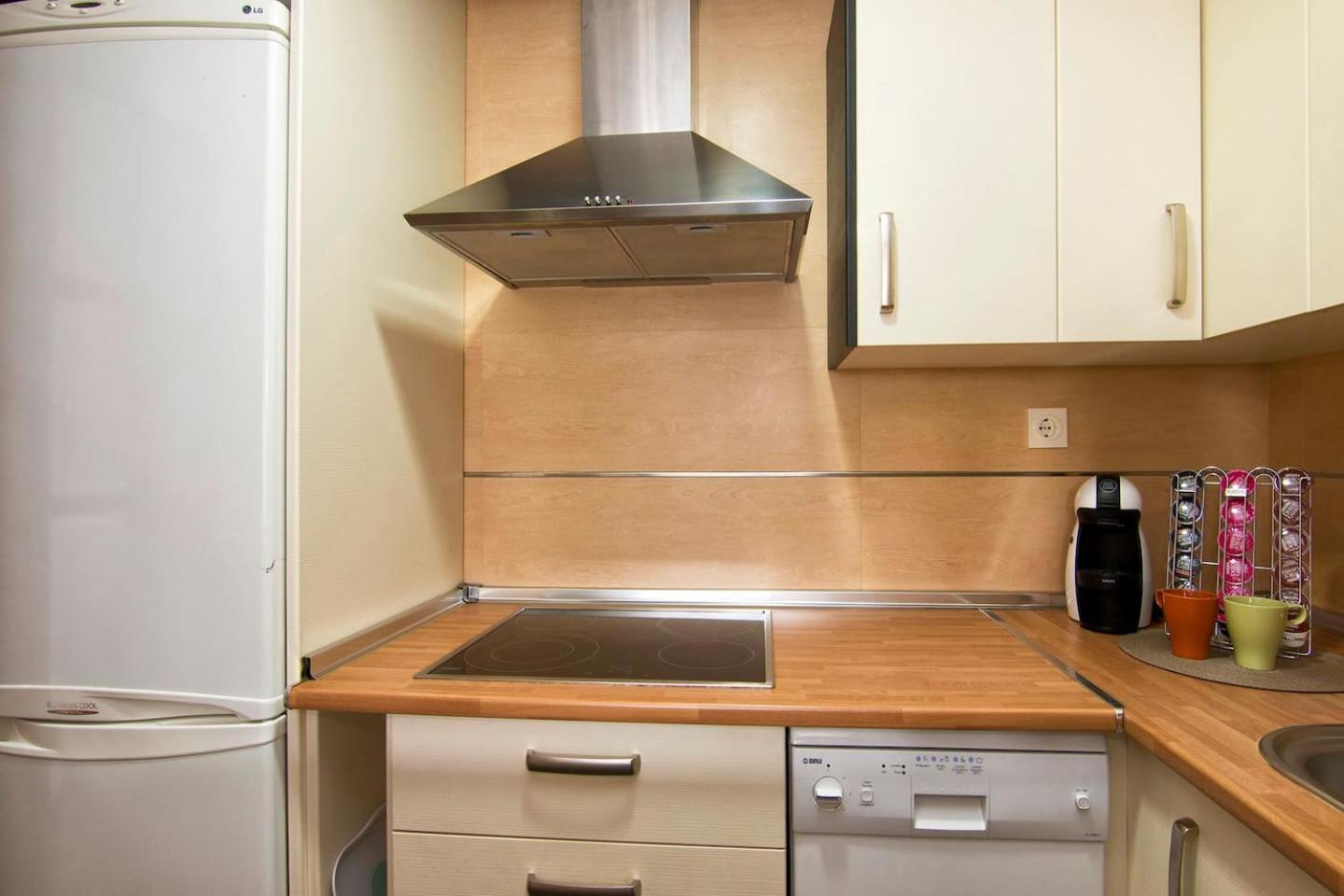 Apartamento Fórum-Ciencias con Parking & Piscina view 3