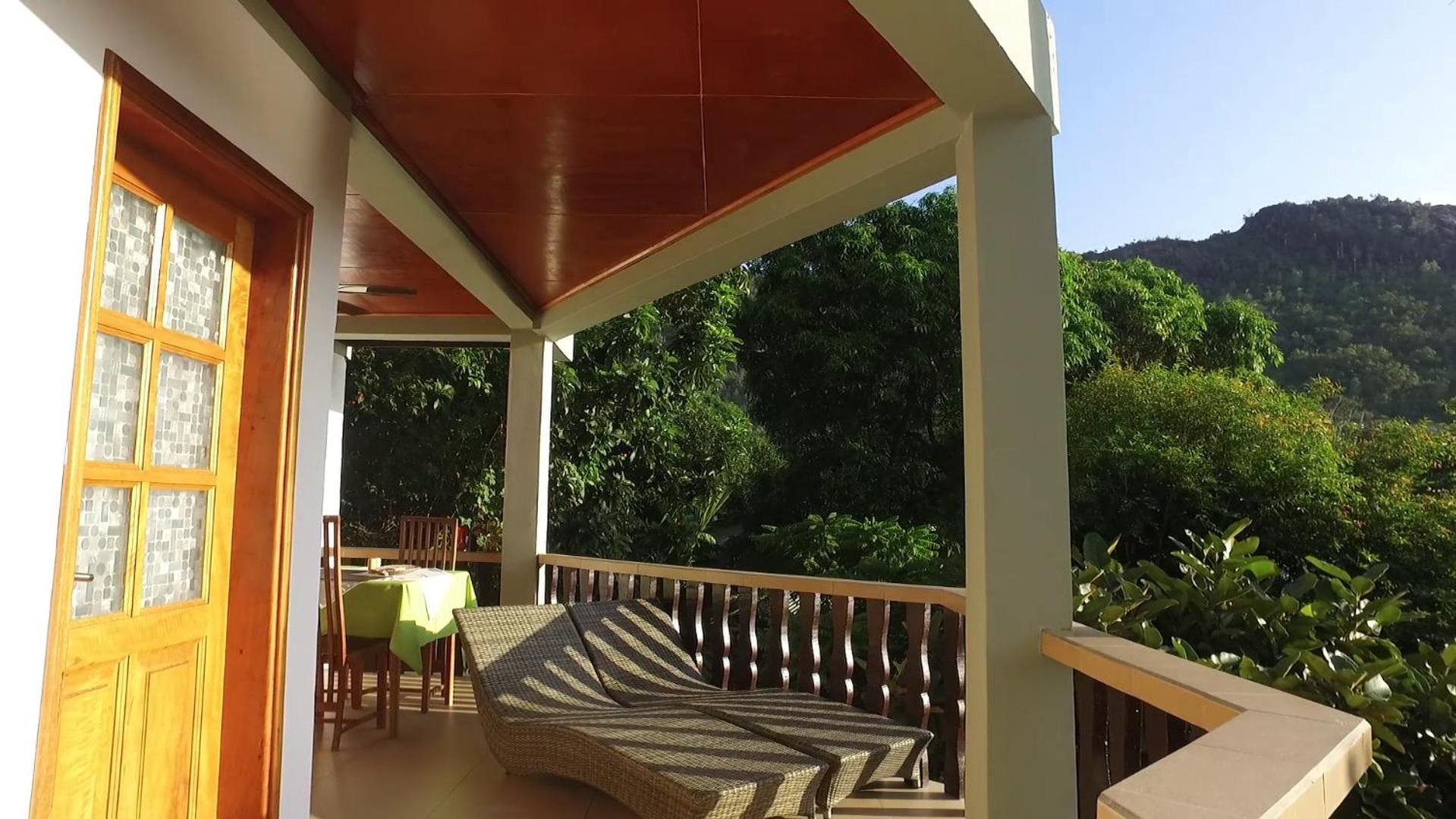 Sea View Lodge