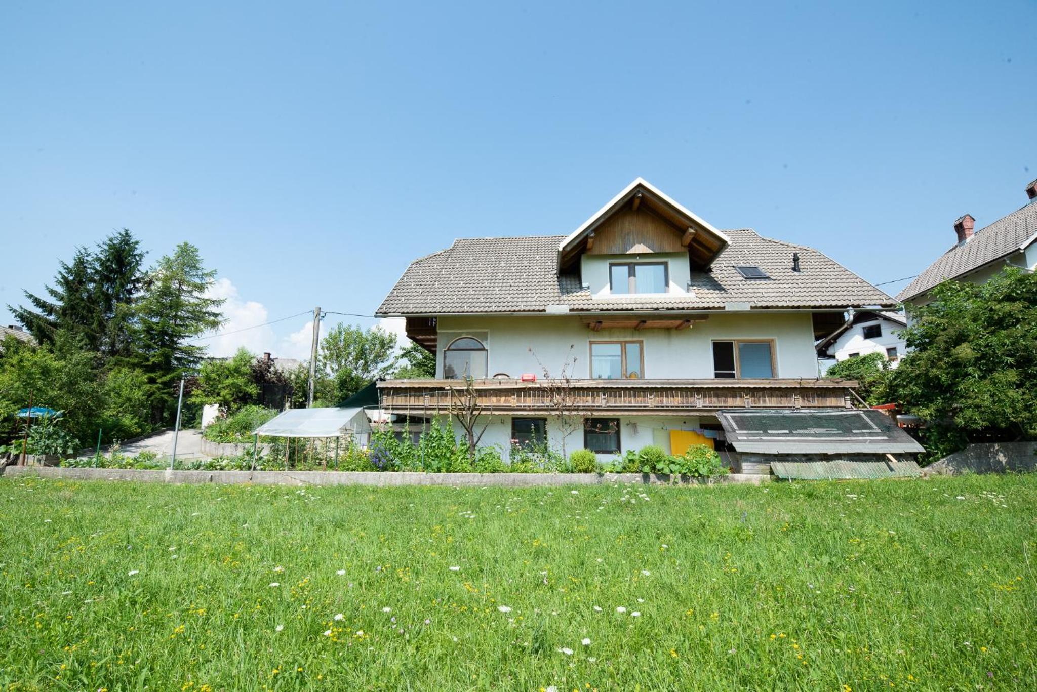 Mateja House - Apartments in Žirovnica view 4
