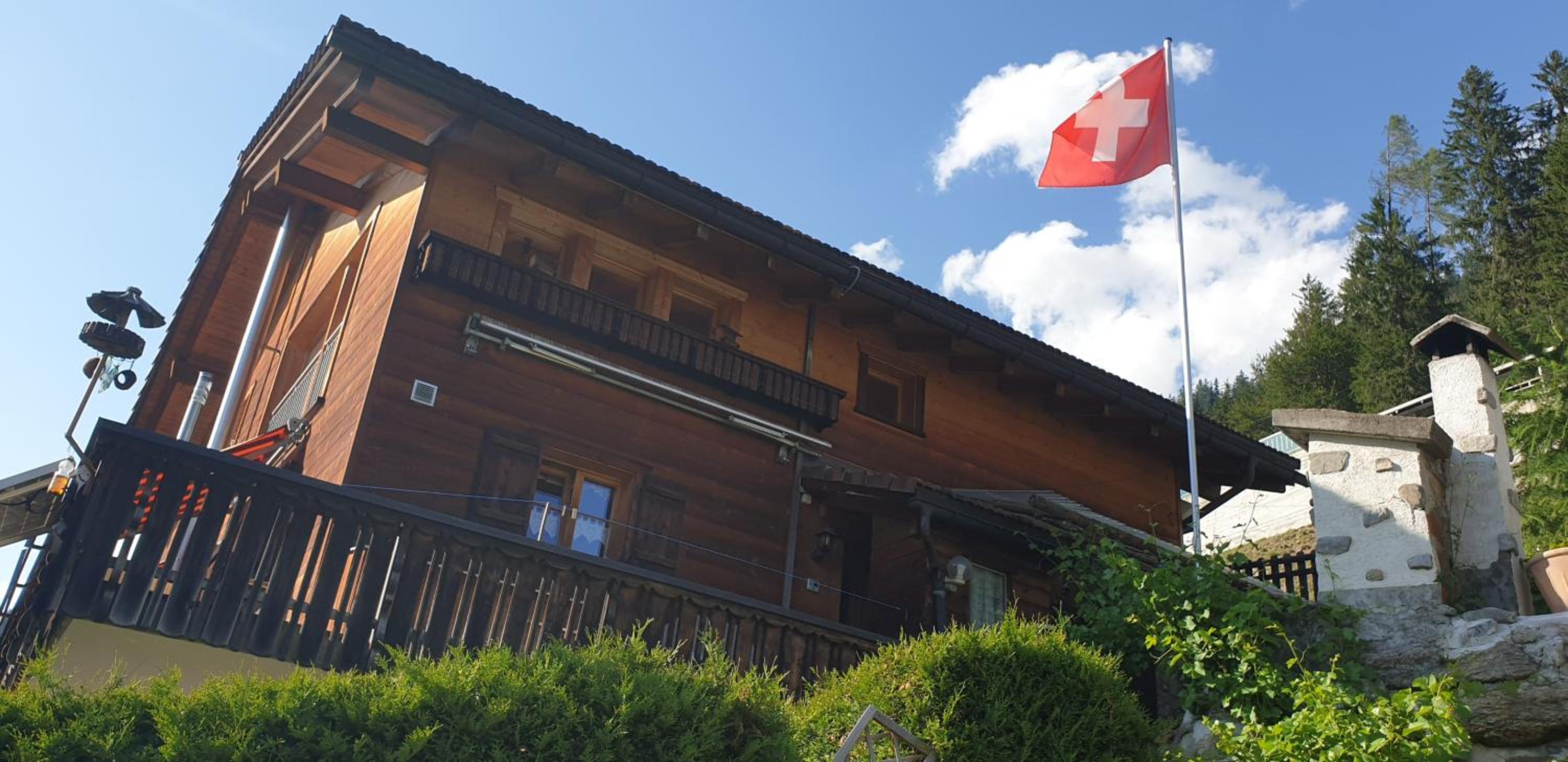 Ferienhaus & Ferienwohnung Wiñay Wayna Gotschna Blick Klosters