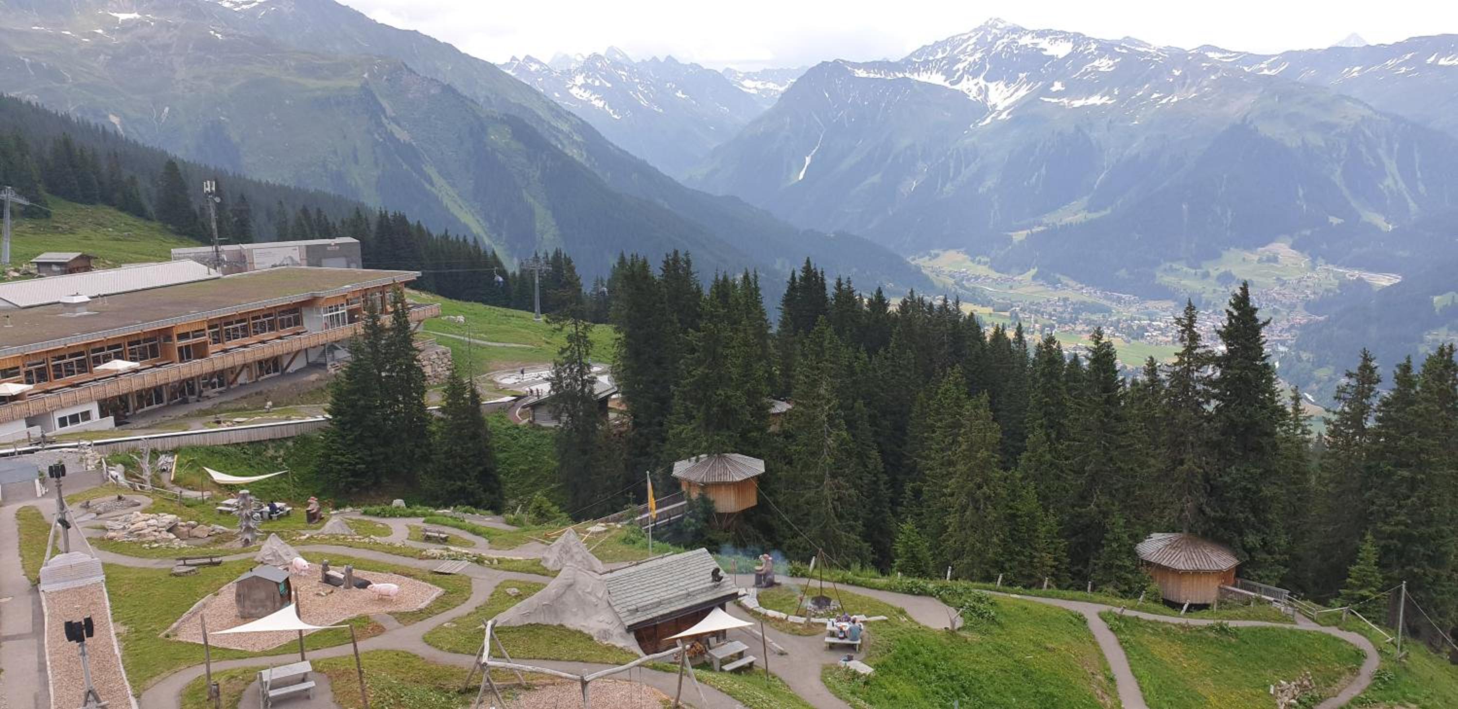 Ferienhaus & Ferienwohnung Wiñay Wayna Gotschna Blick Klosters