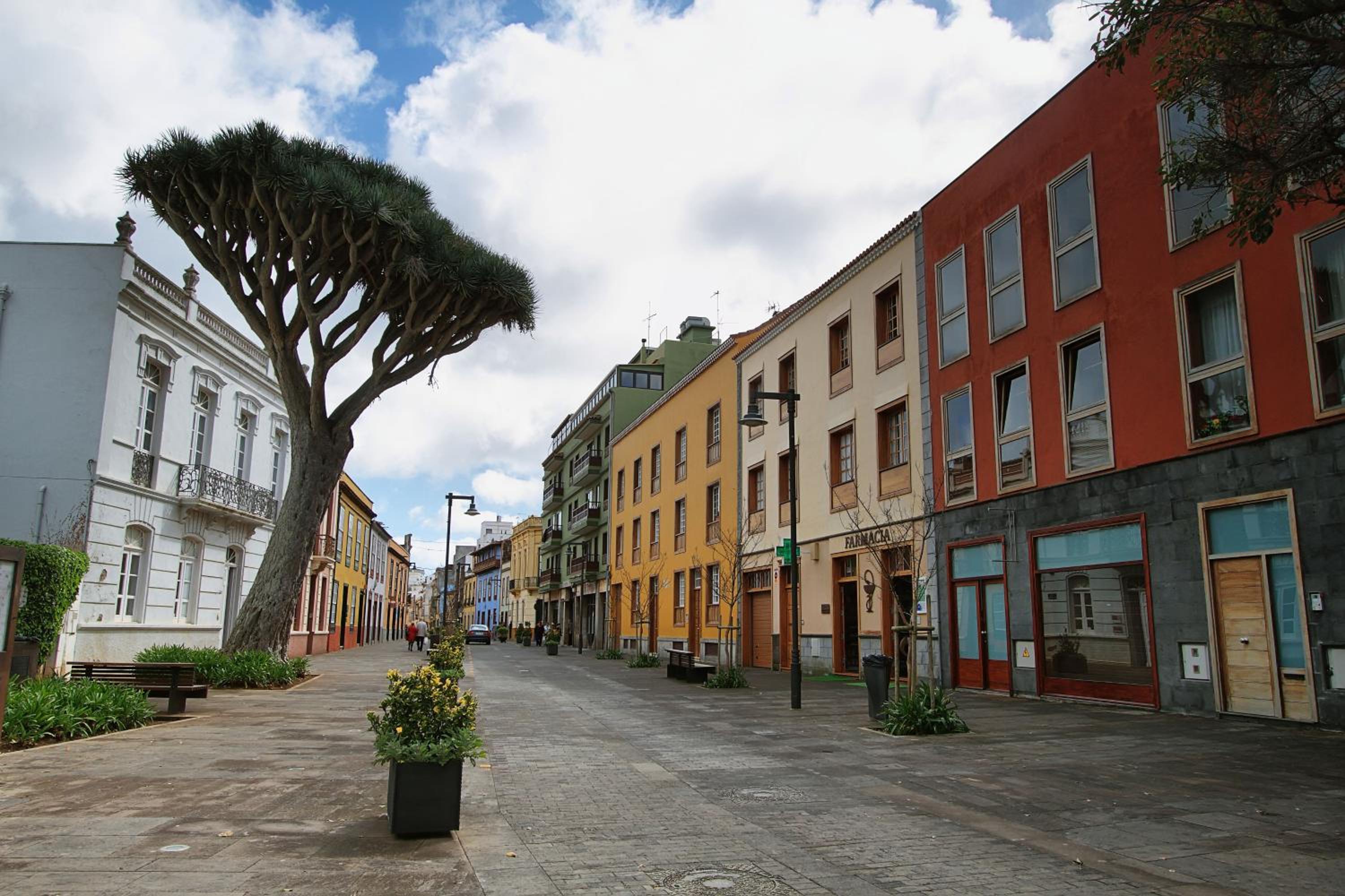 Apartamento La Nuit con Parking gratis en centro histórico view 2