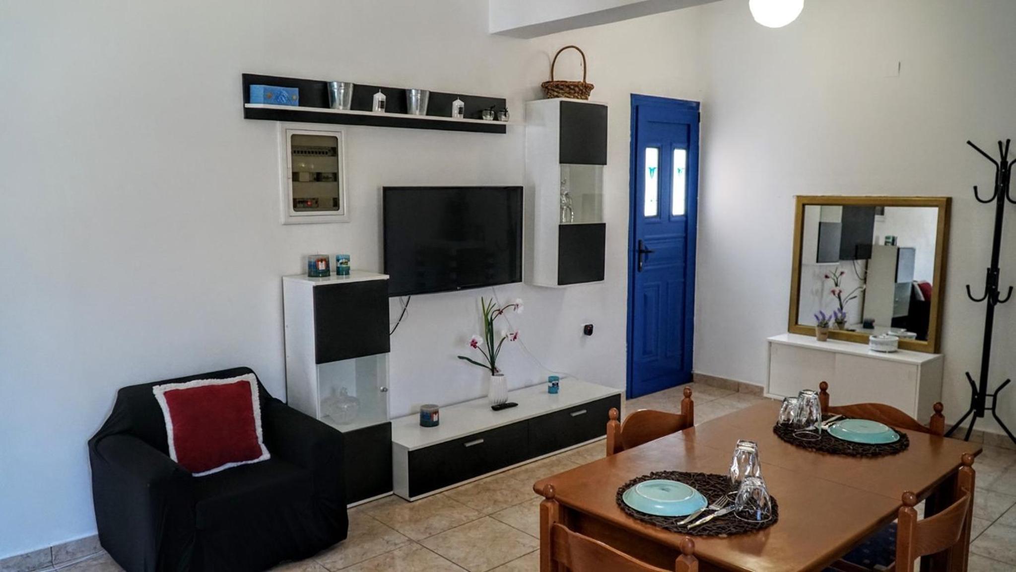 Irene Double Apartment Anoi view 2