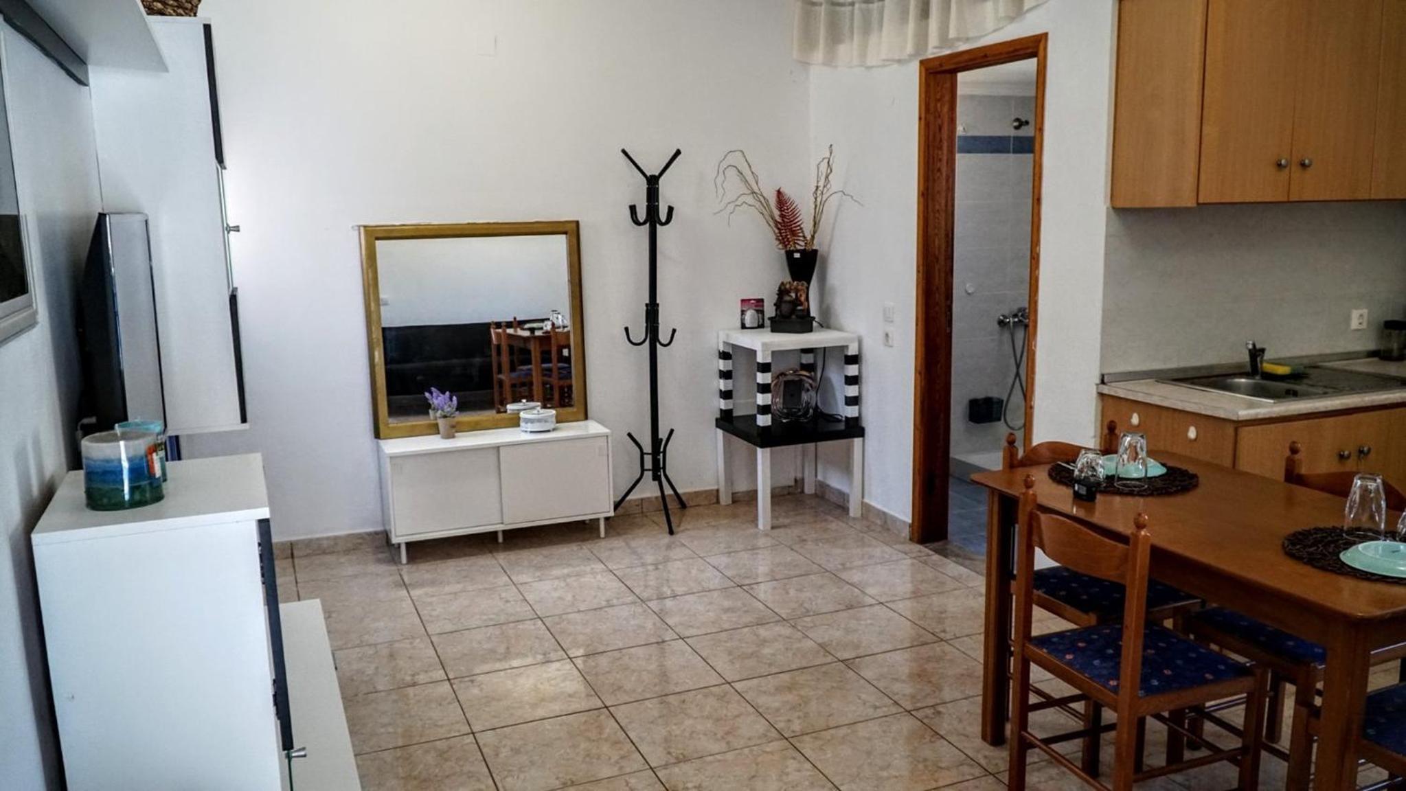 Irene Double Apartment Anoi view 4