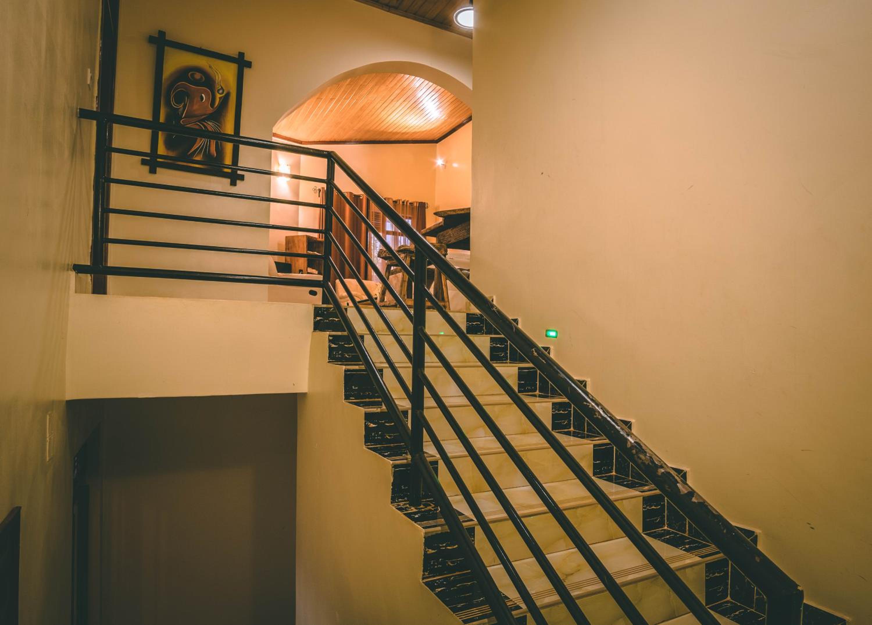 High Ground Villa Ltd