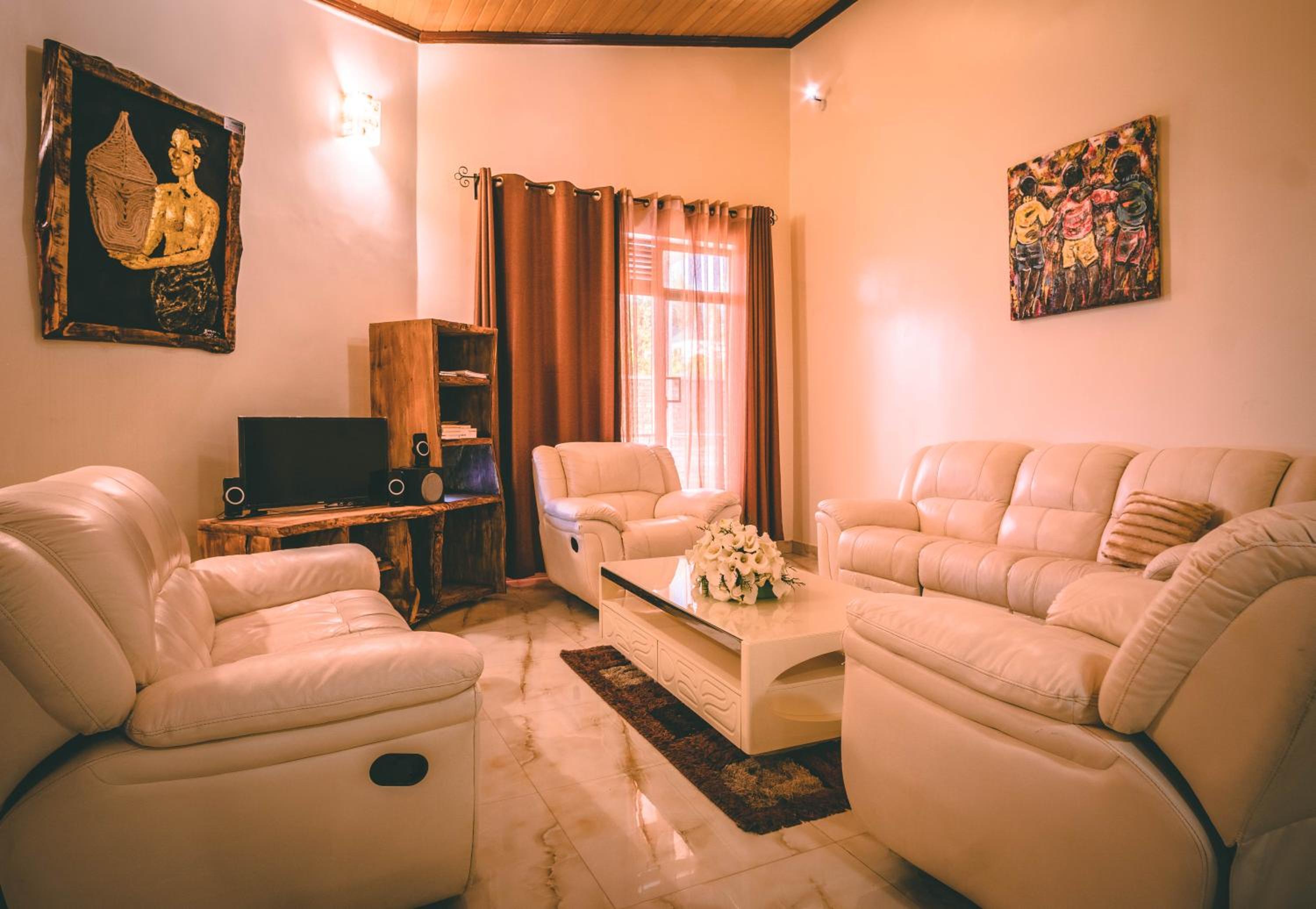 High Ground Villa Ltd