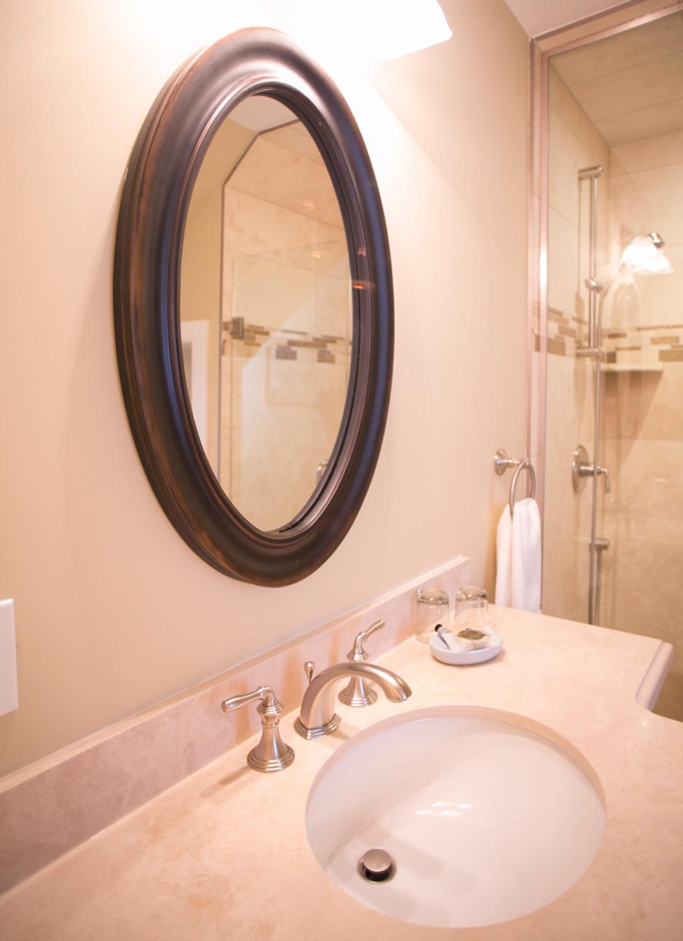 124 on Queen Hotel  Spa - Property Image 80