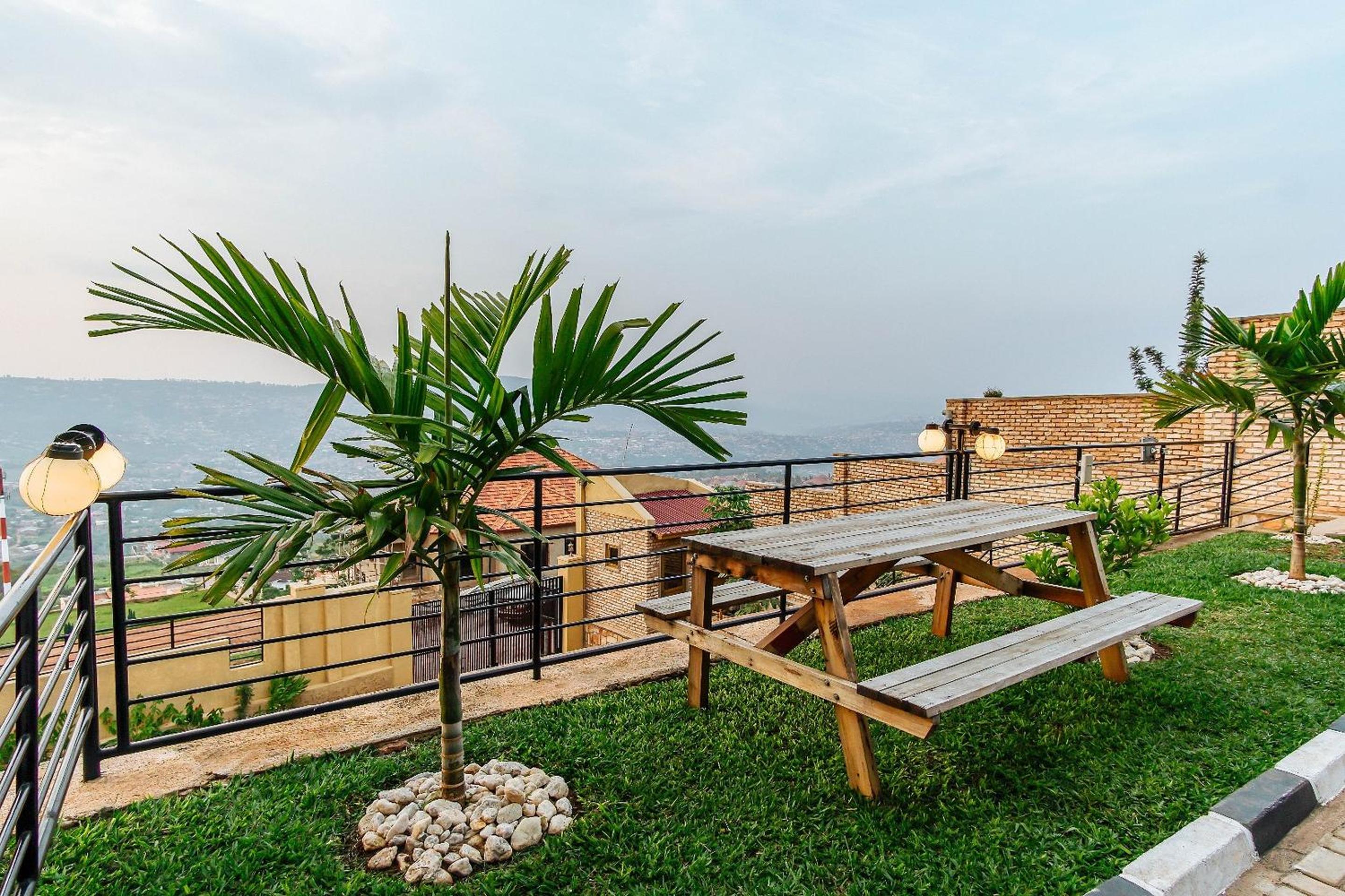 High Ground Villa Ltd