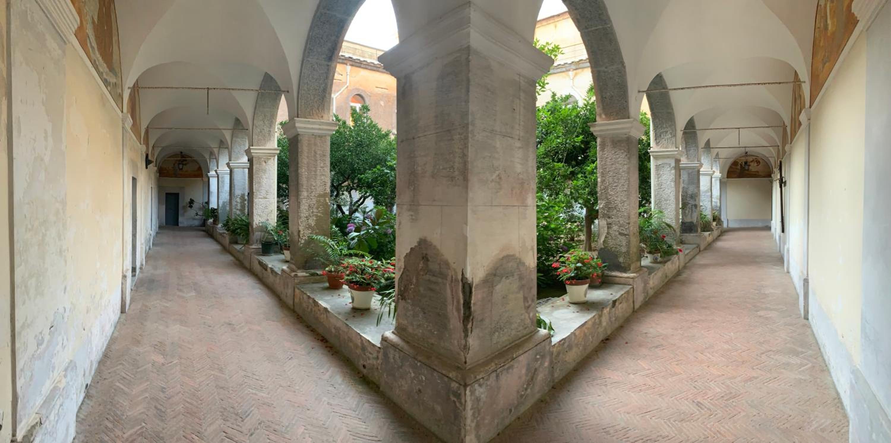 Relais il Chiostro Historic Courtyard & Panoramic Terrace near Sorrento view 4