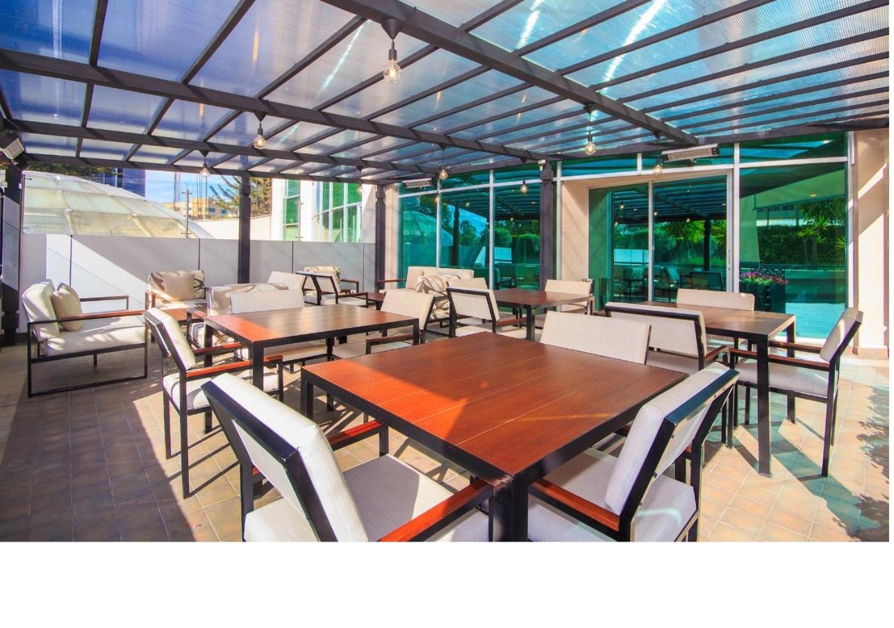 Aparta Hotel Torres de Suites
