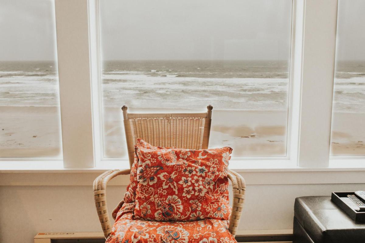 Nye Beach Cottages