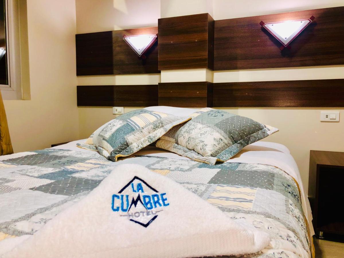 Hotel La Cumbre en Baños — hotel room