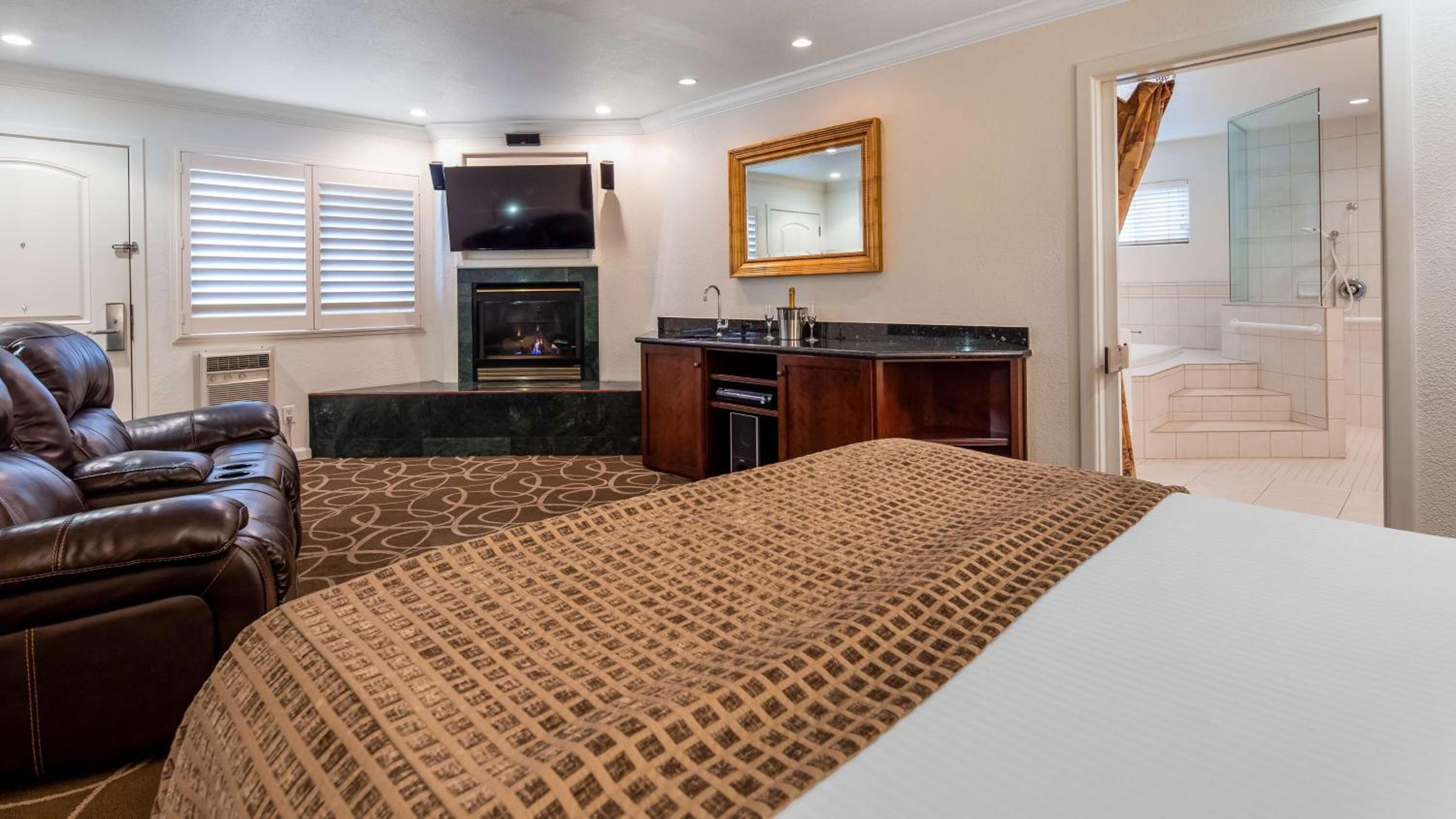 Best Western Plus Humboldt Bay Inn