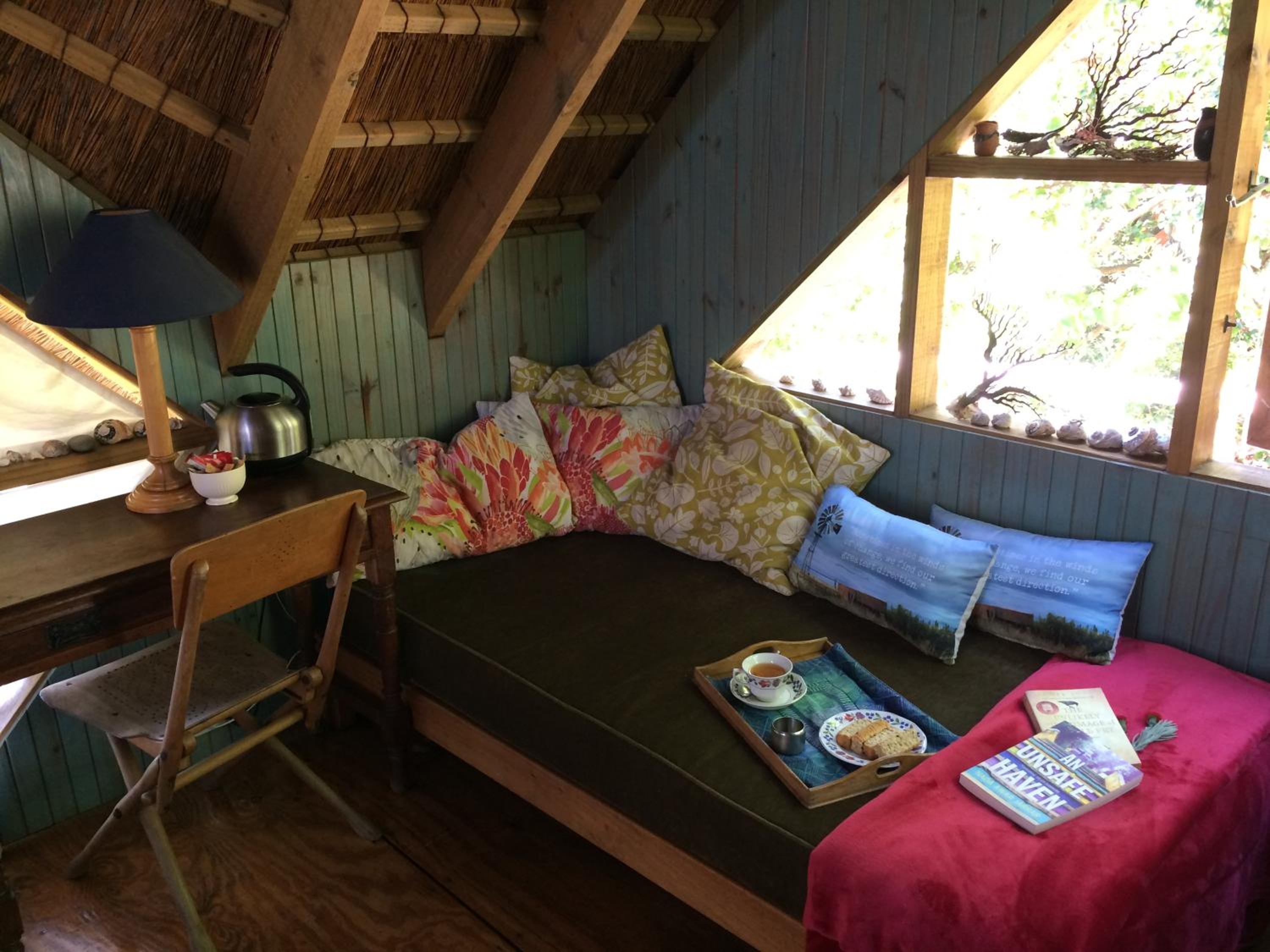 Driftwood Treehouse view 5