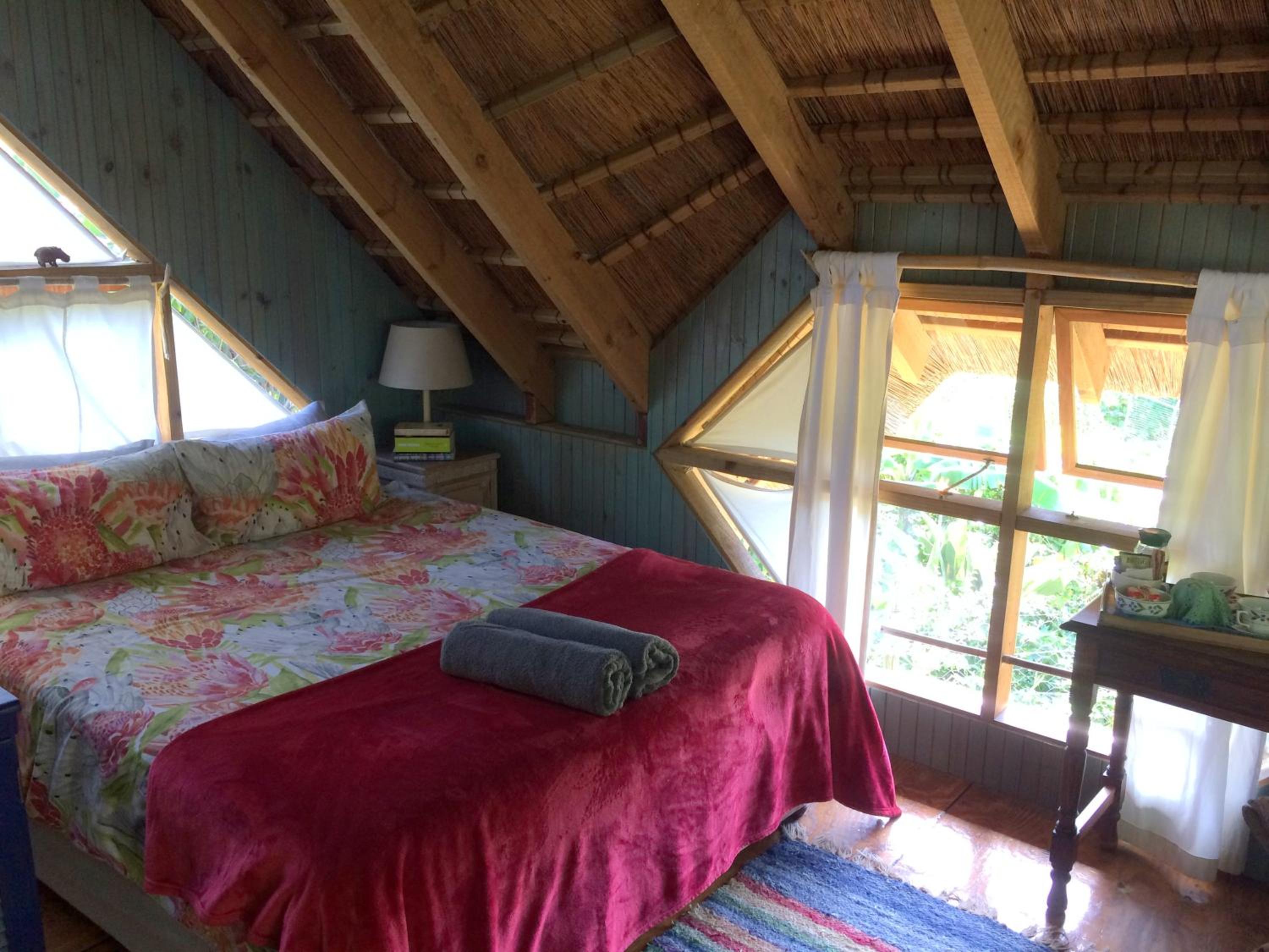 Driftwood Treehouse view 4