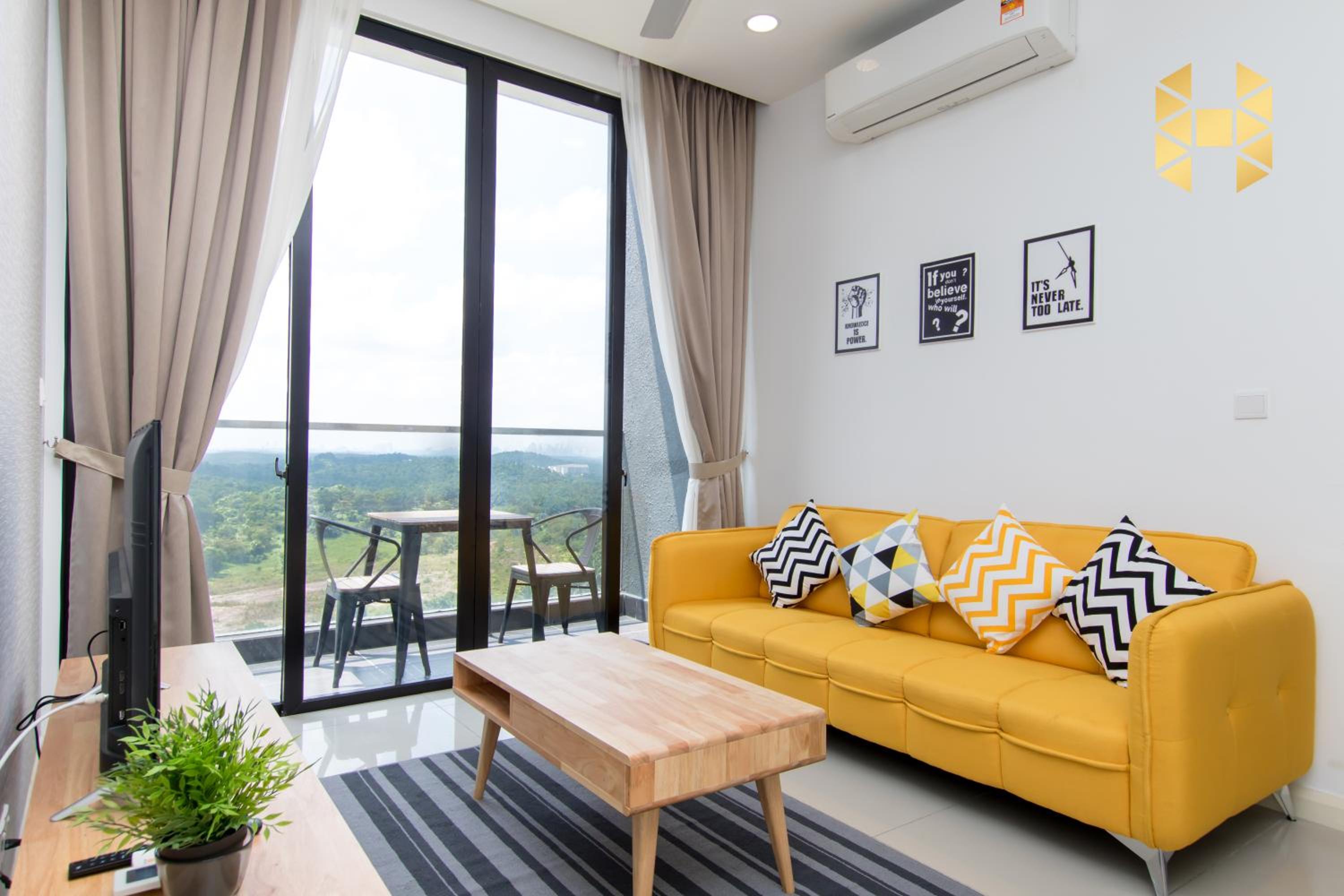 D'Pristine Medini by Stayrene