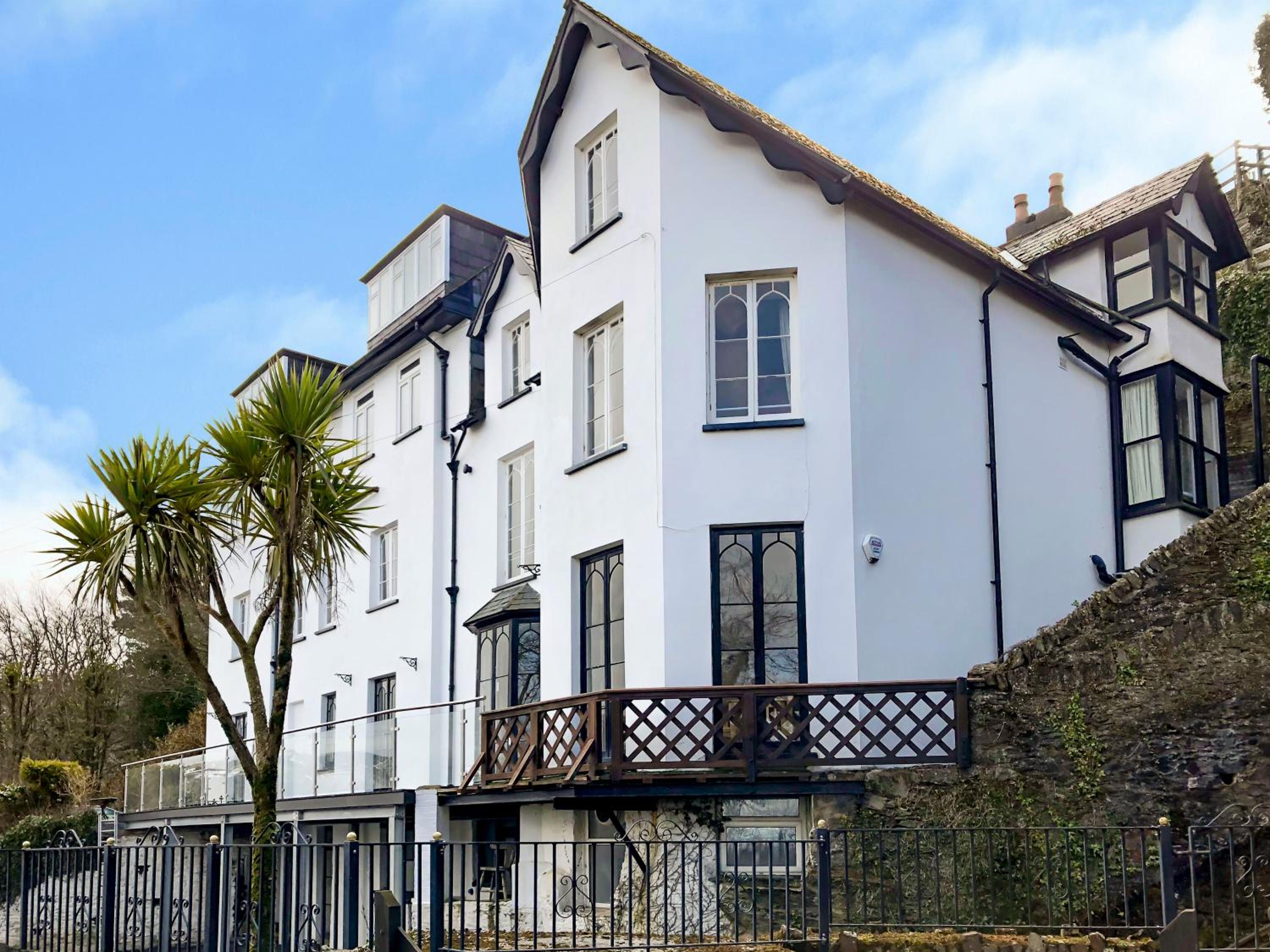 Lynton Vacations - The North Cliff Hotel - Property Image 12