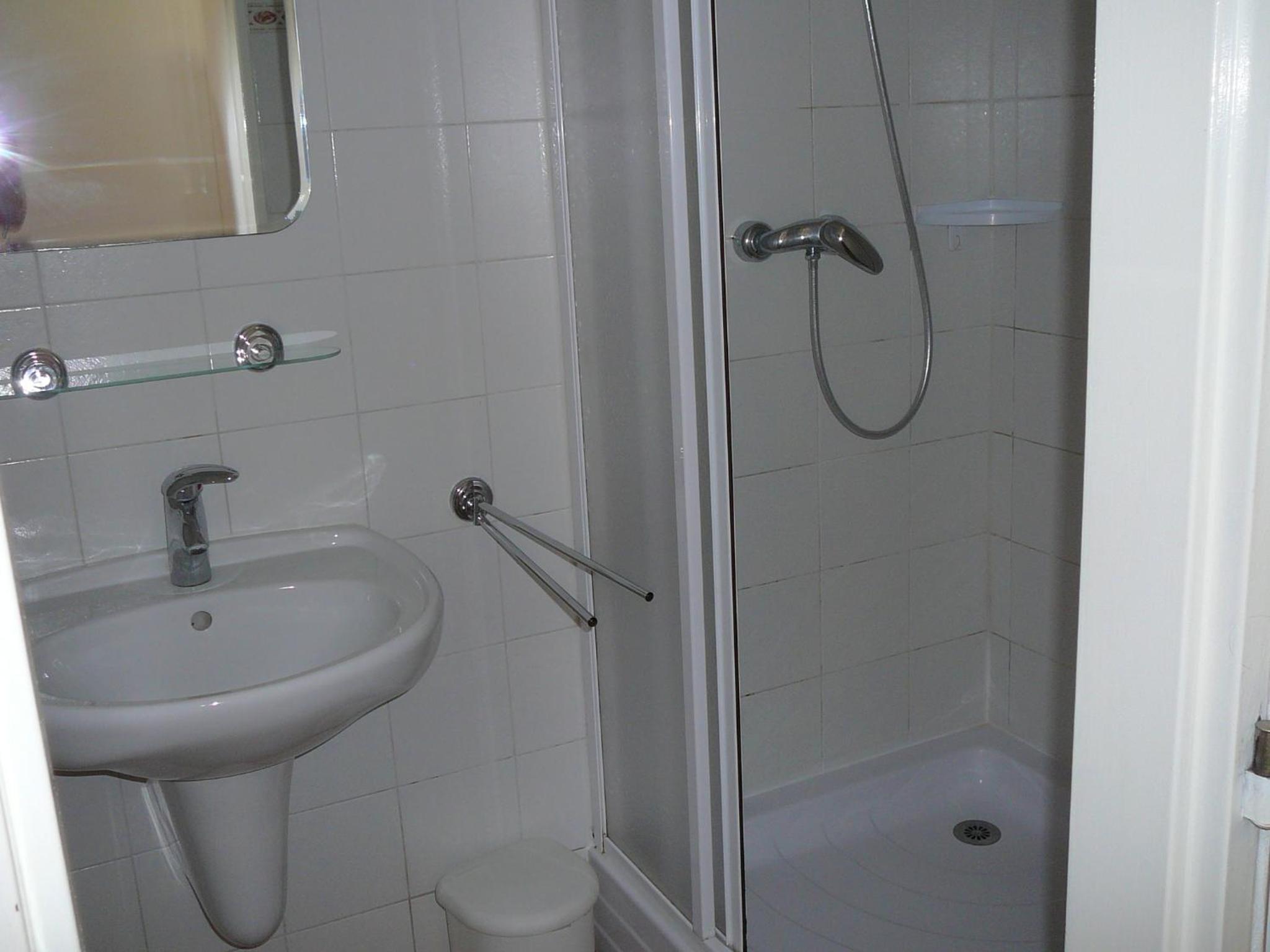 Photo 44