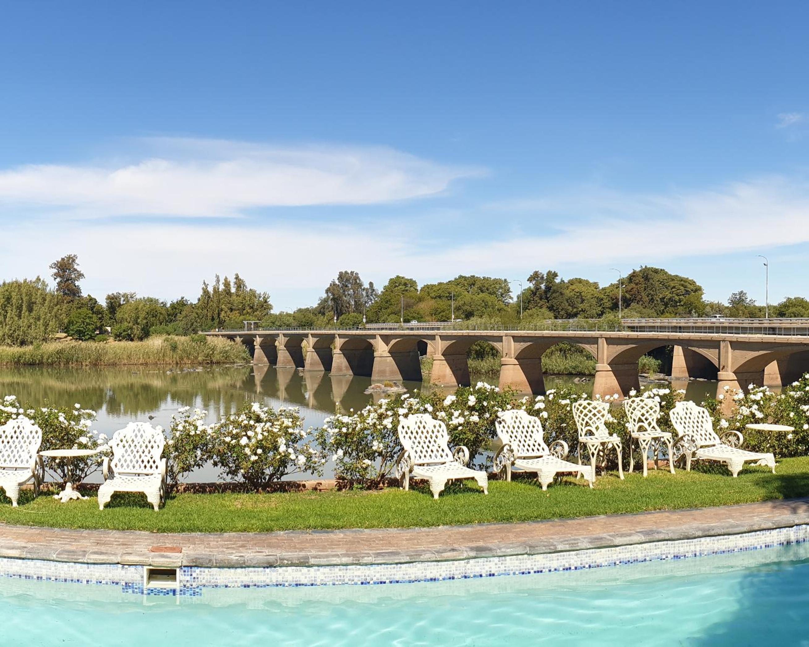 Belurana River Manor
