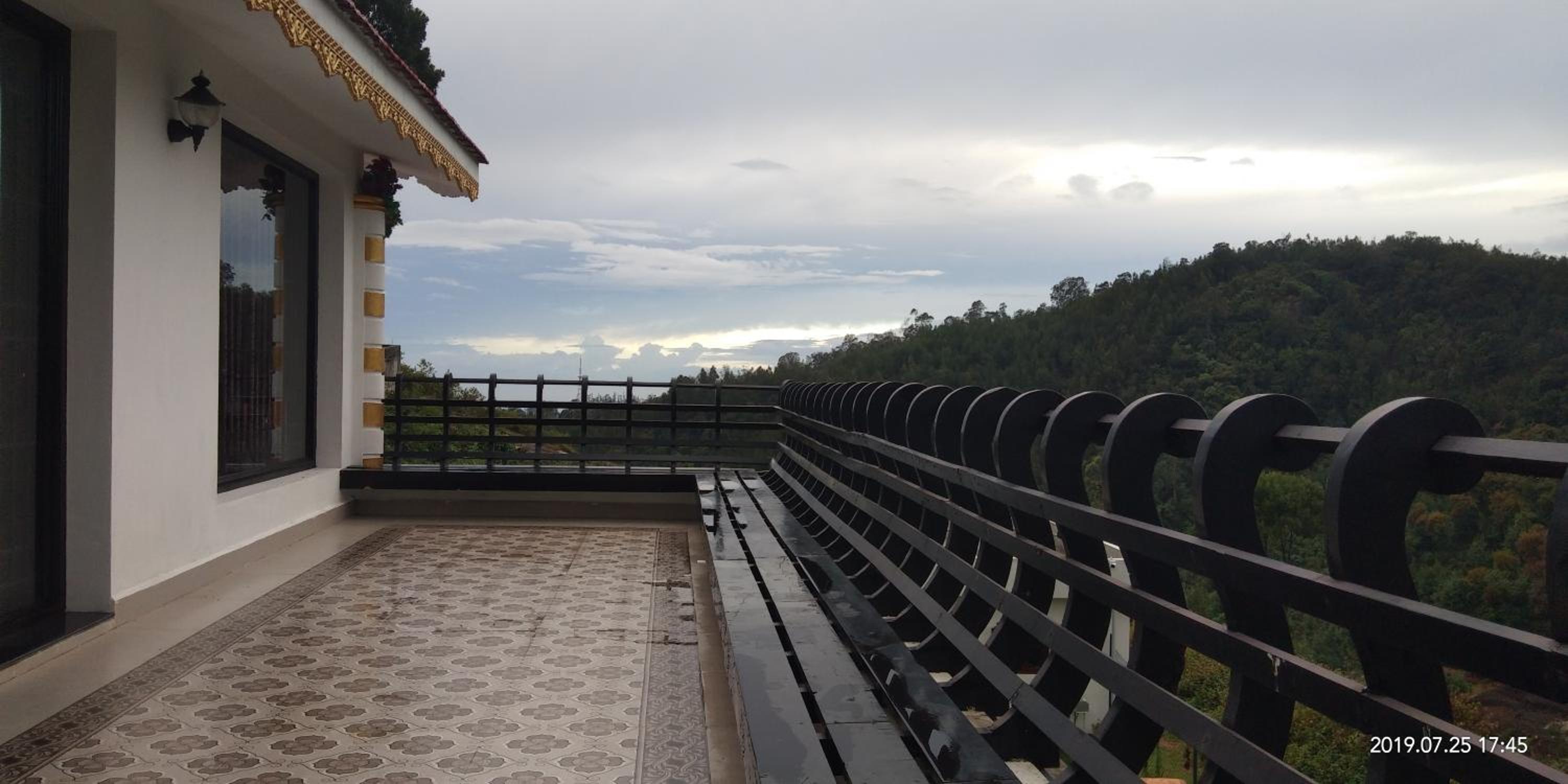 Photo 42