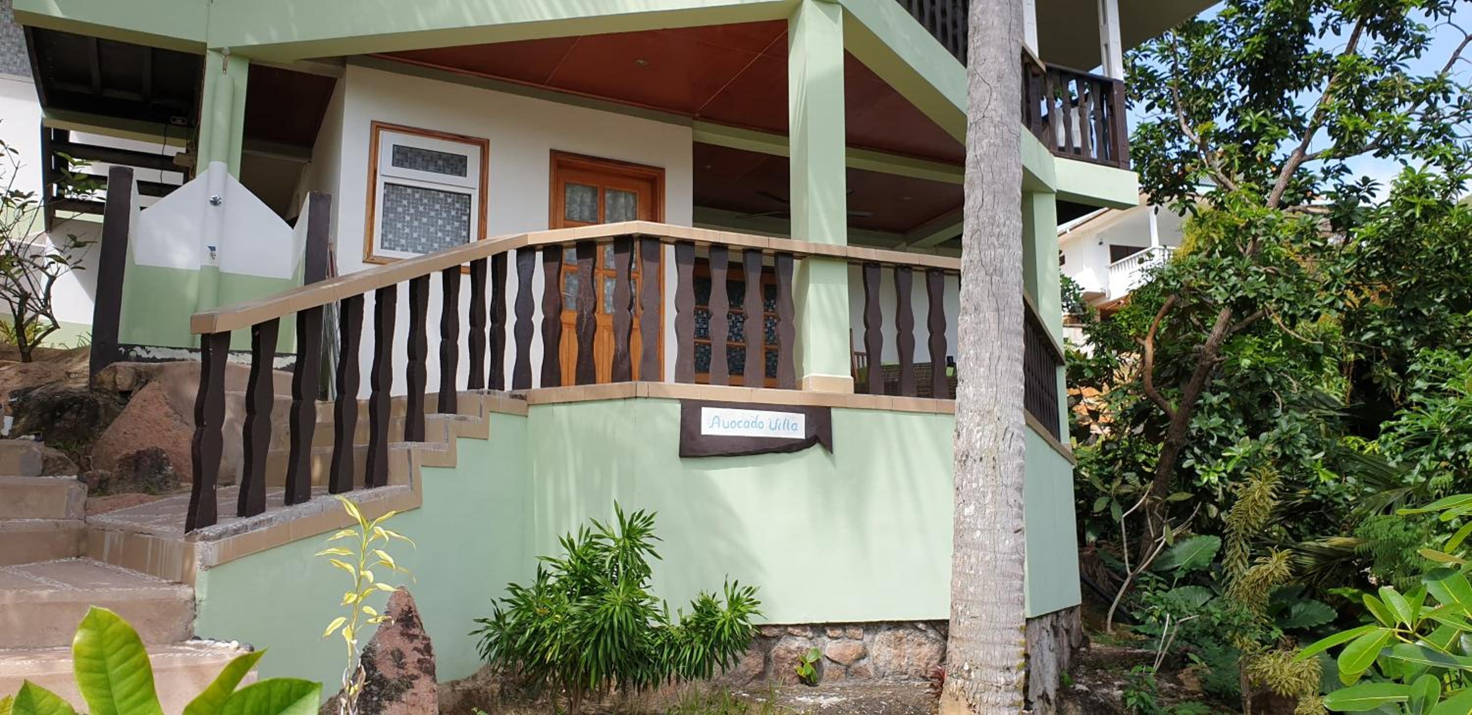 Sea View Lodge