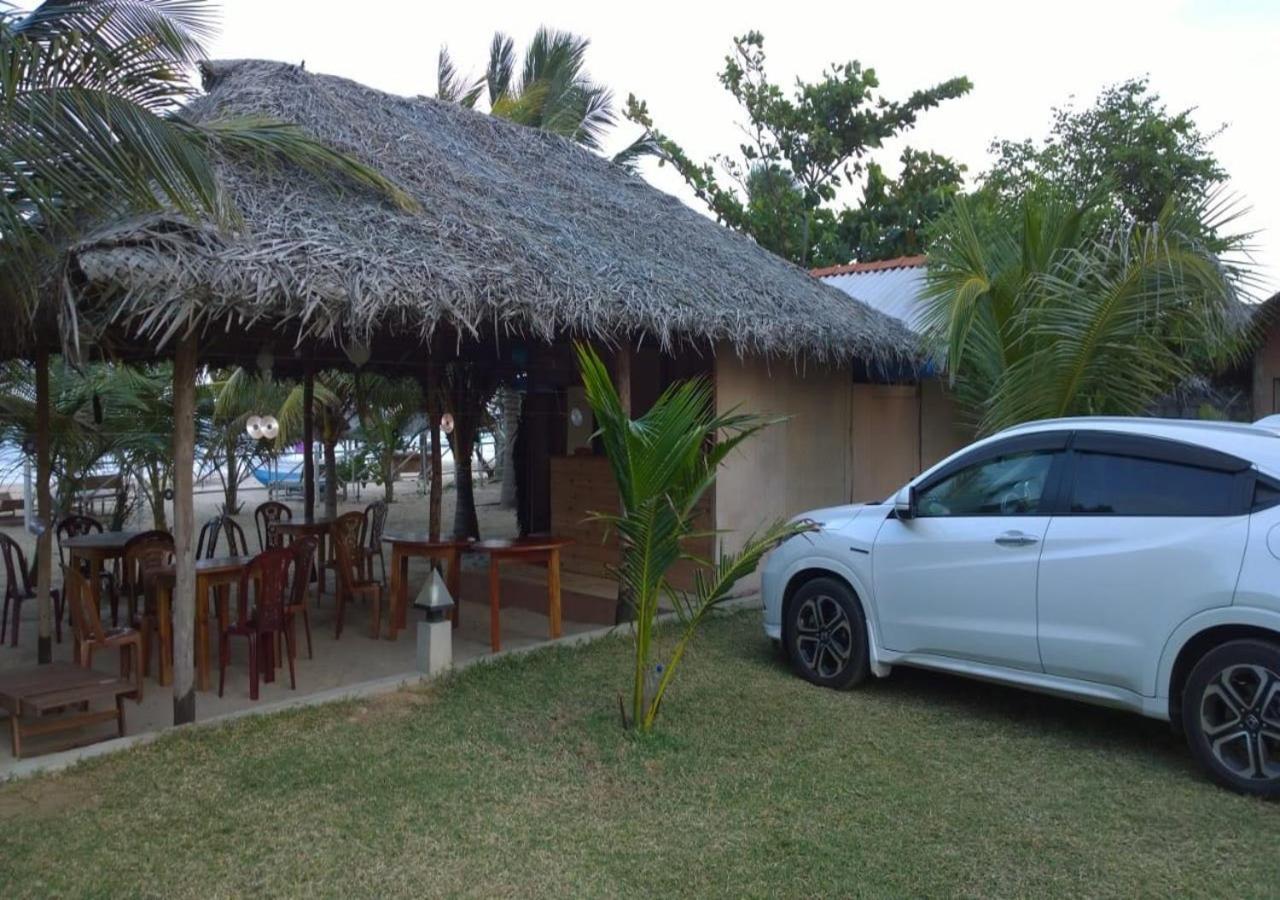 Ceylon Antheia Beach Resort