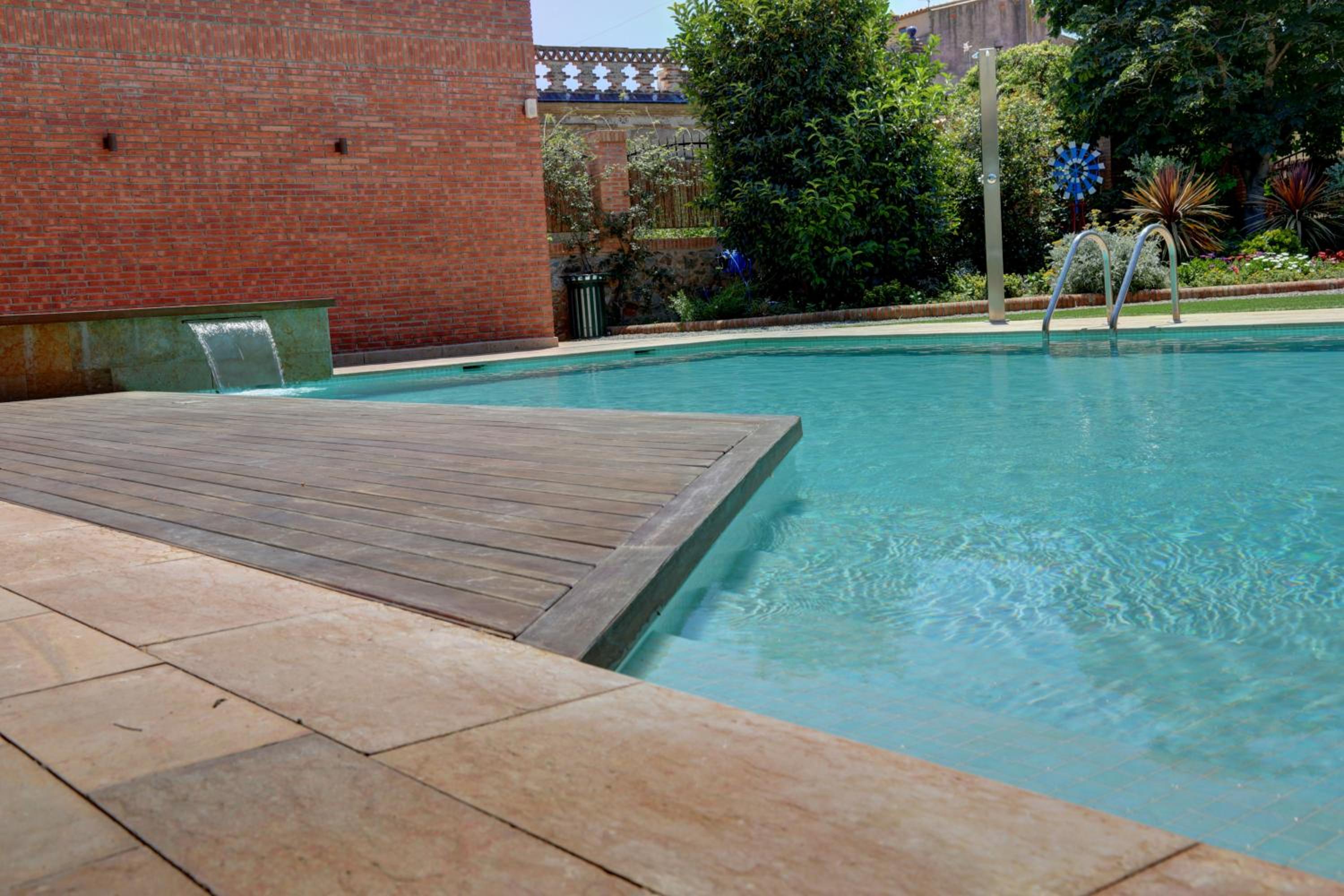 Apartaments Suites Sant Jordi