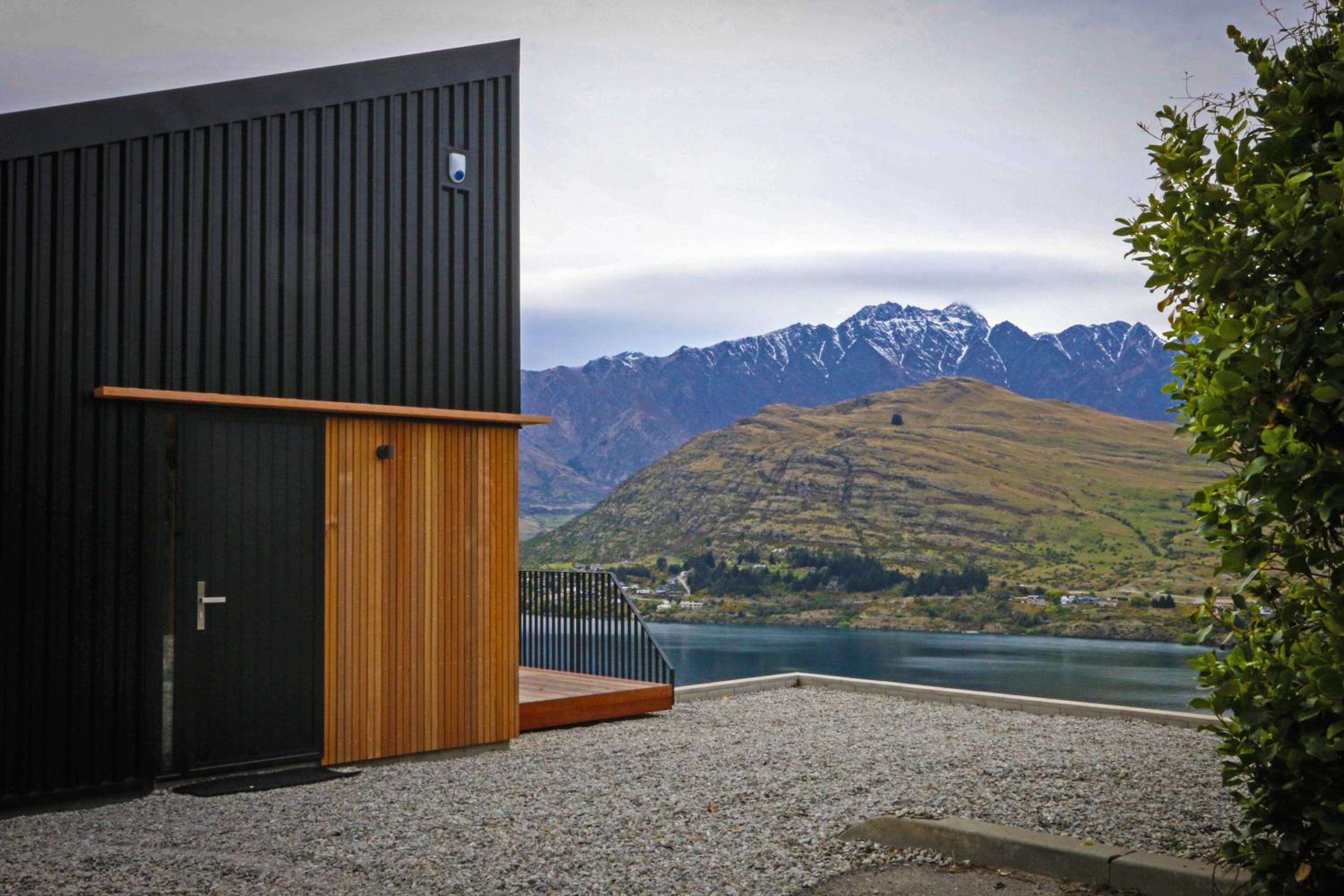 Award winning architecturally designed pad view 5
