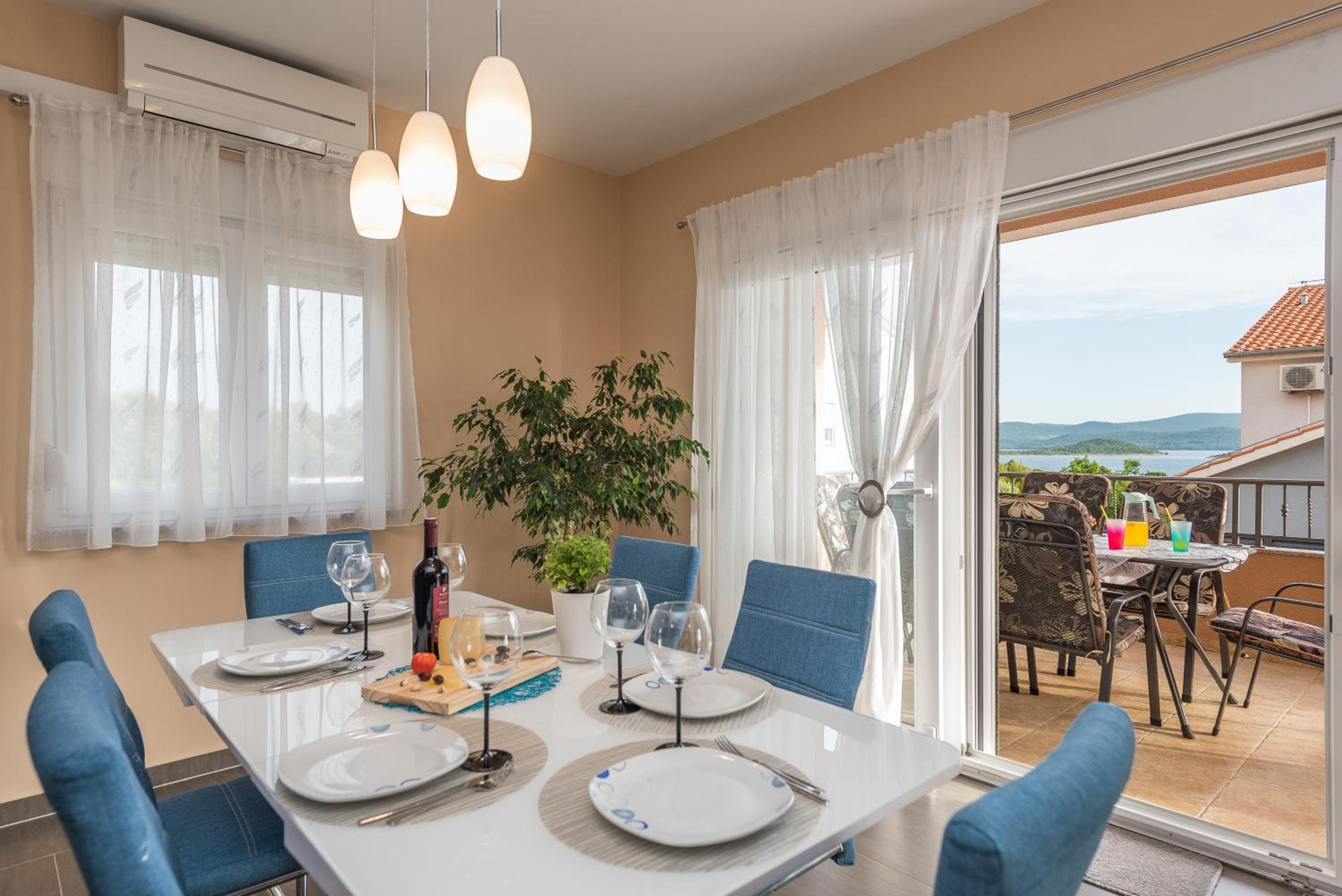 Apartamento Maja con piscina privada — photo 5