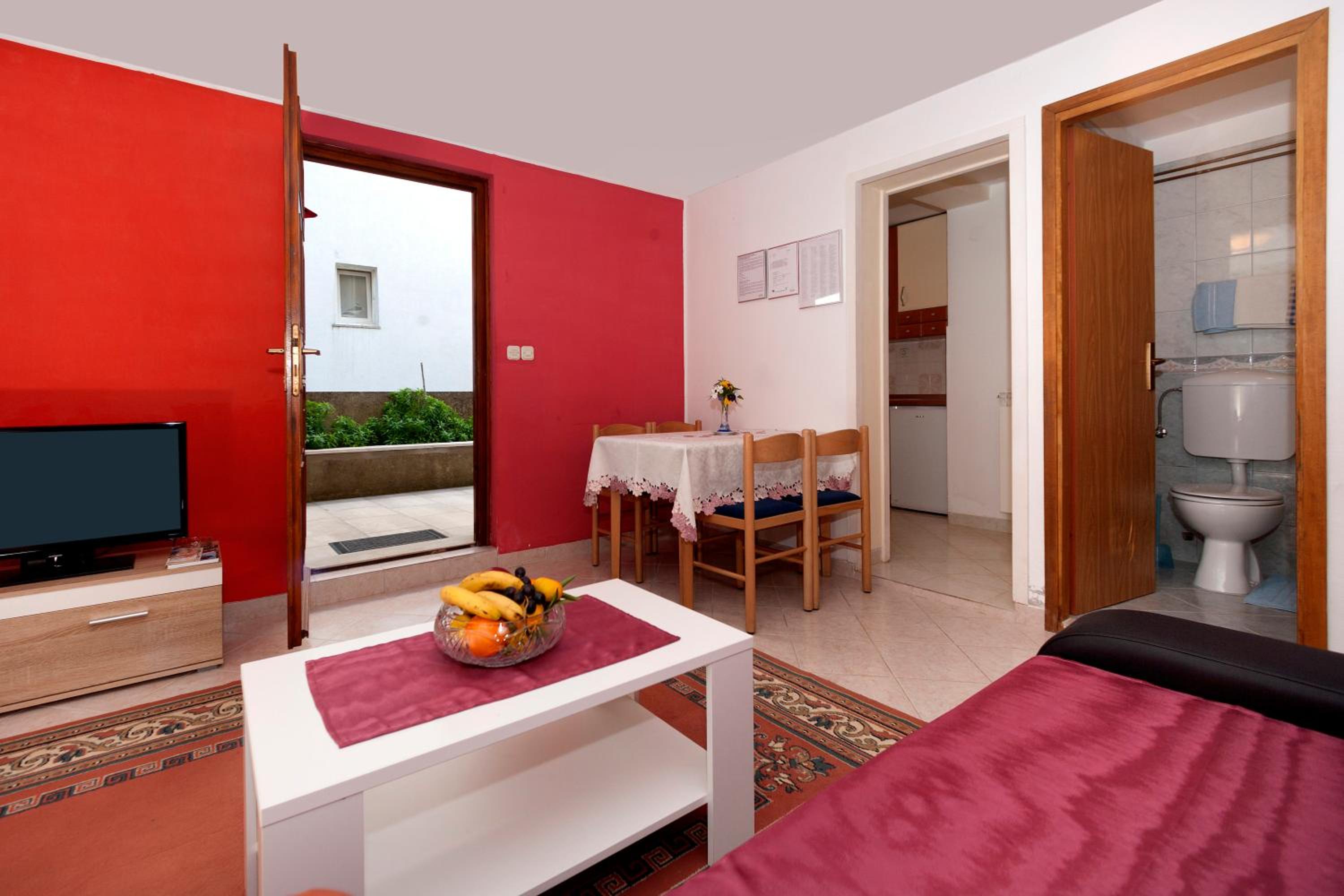Mihaela Apartments view 2