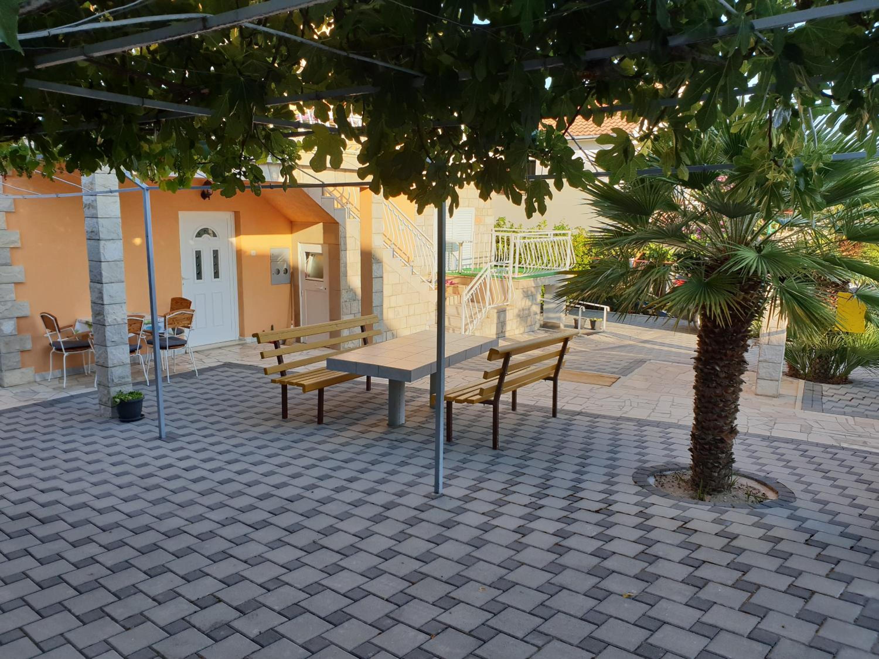 Apartments Alma view 3