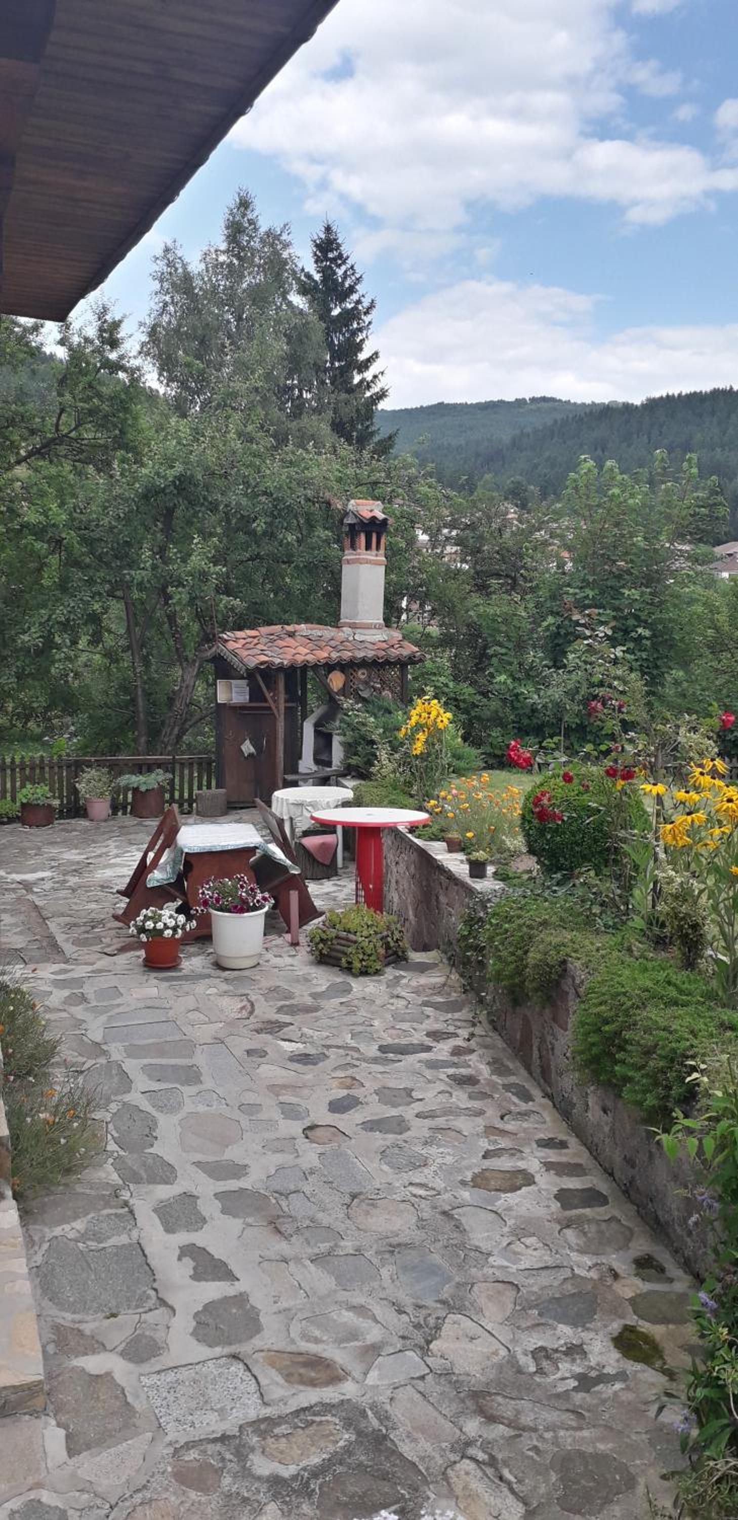 Mechta Guest House