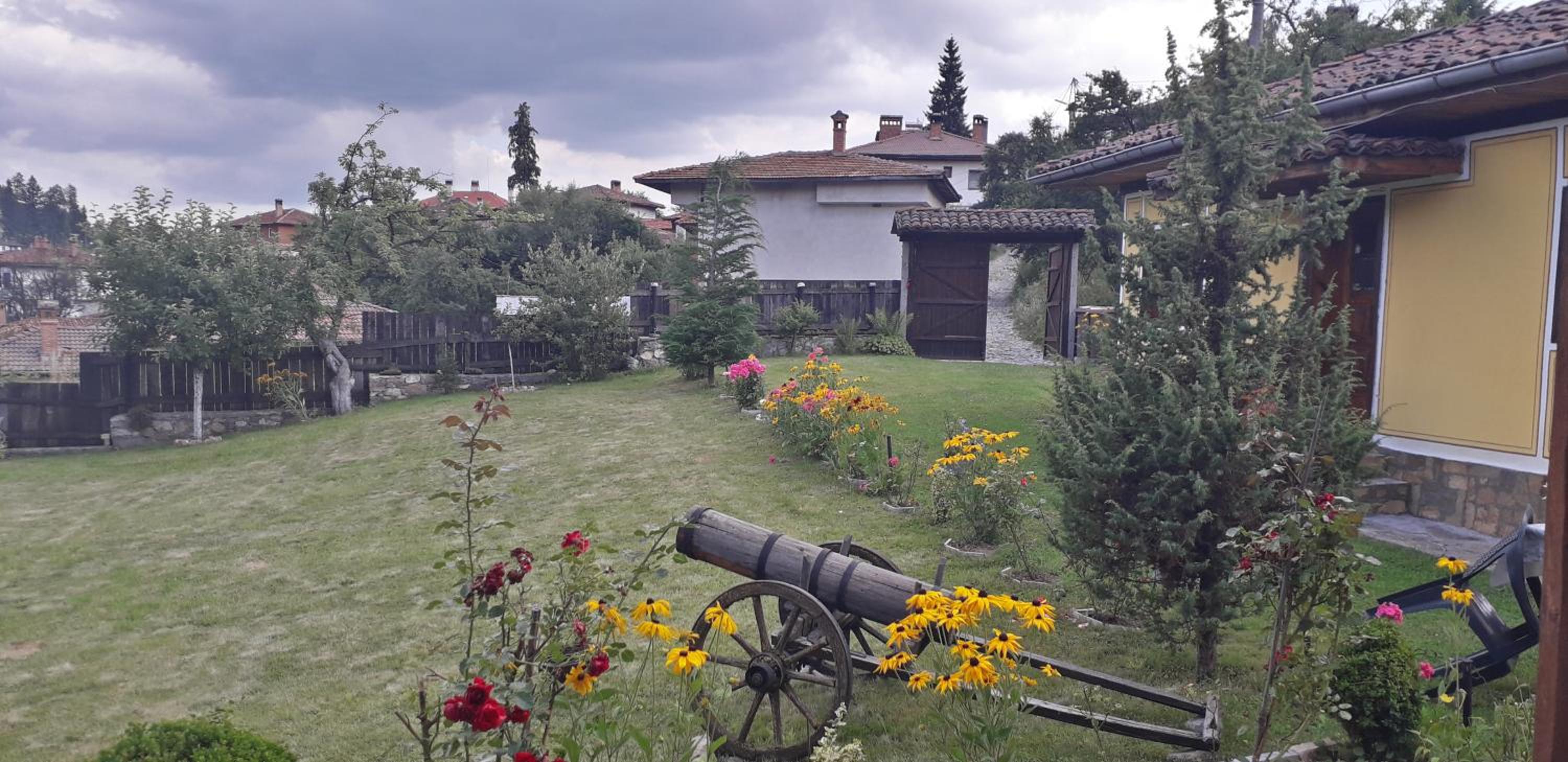 Mechta Guest House
