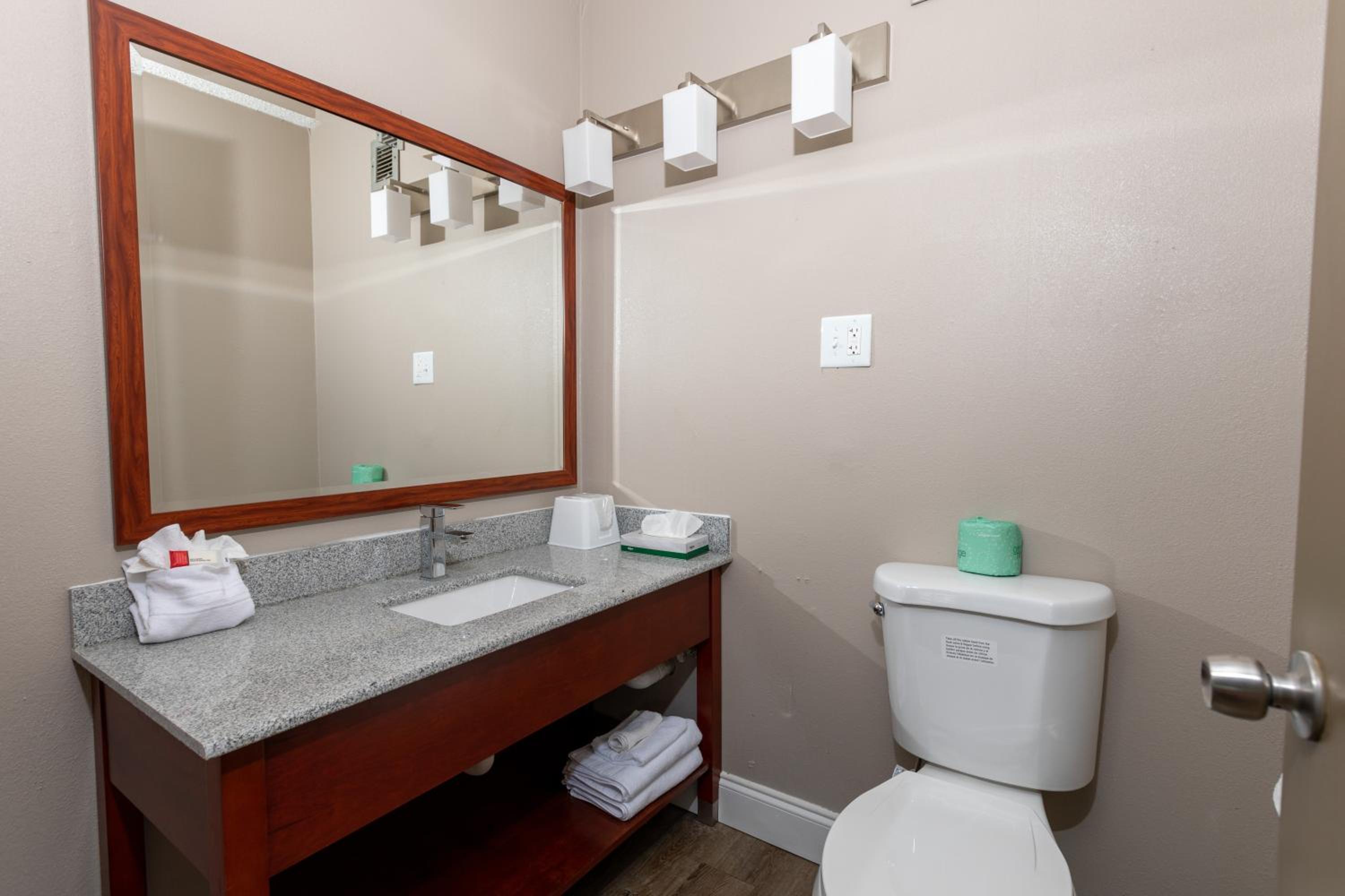 Super 8 by Wyndham Goldsboro