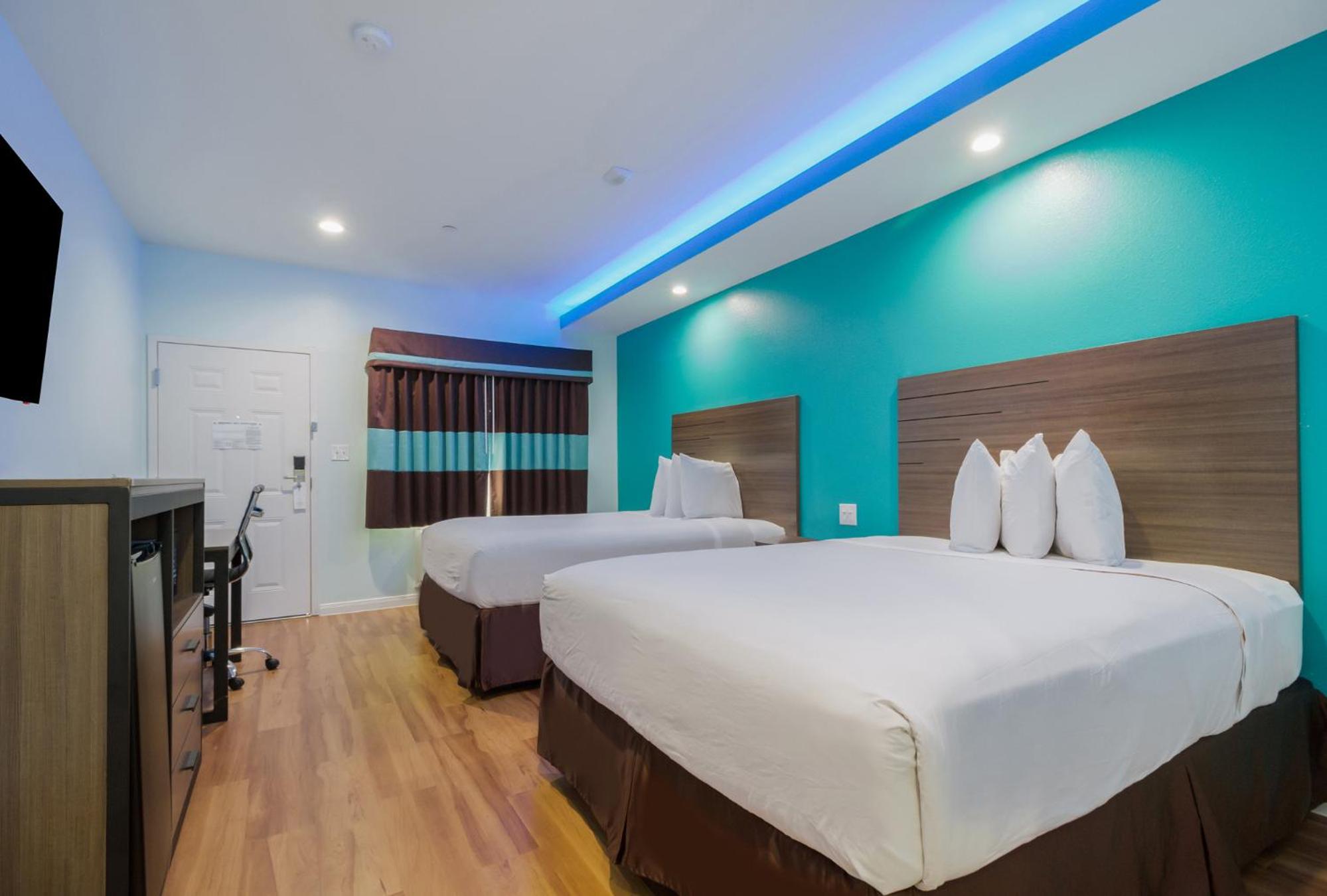 Americas Best Value Inn- Aldine Westfield - Property Image 13