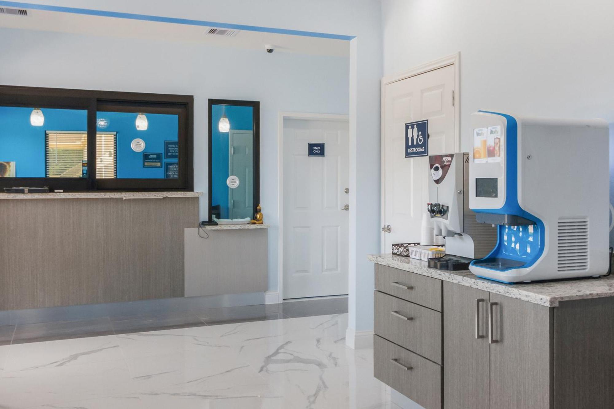 Americas Best Value Inn- Aldine Westfield - Property Image 30