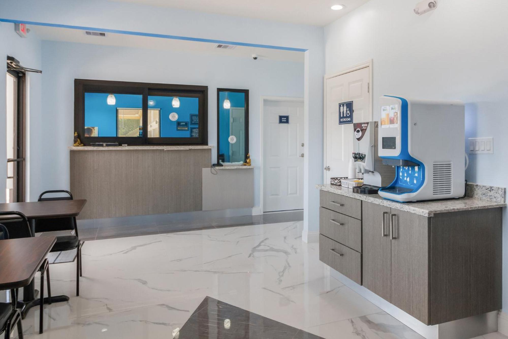Americas Best Value Inn- Aldine Westfield - Property Image 31