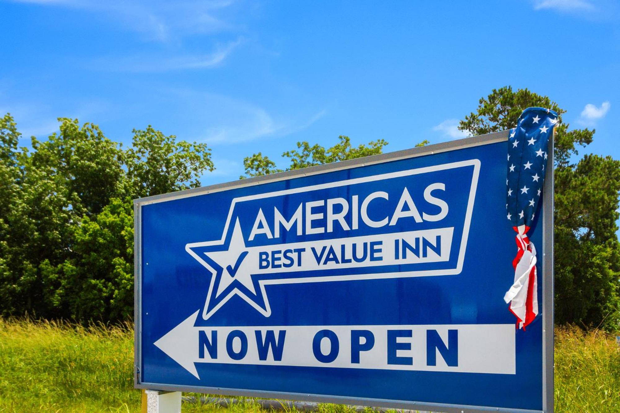 Americas Best Value Inn- Aldine Westfield - Property Image 3