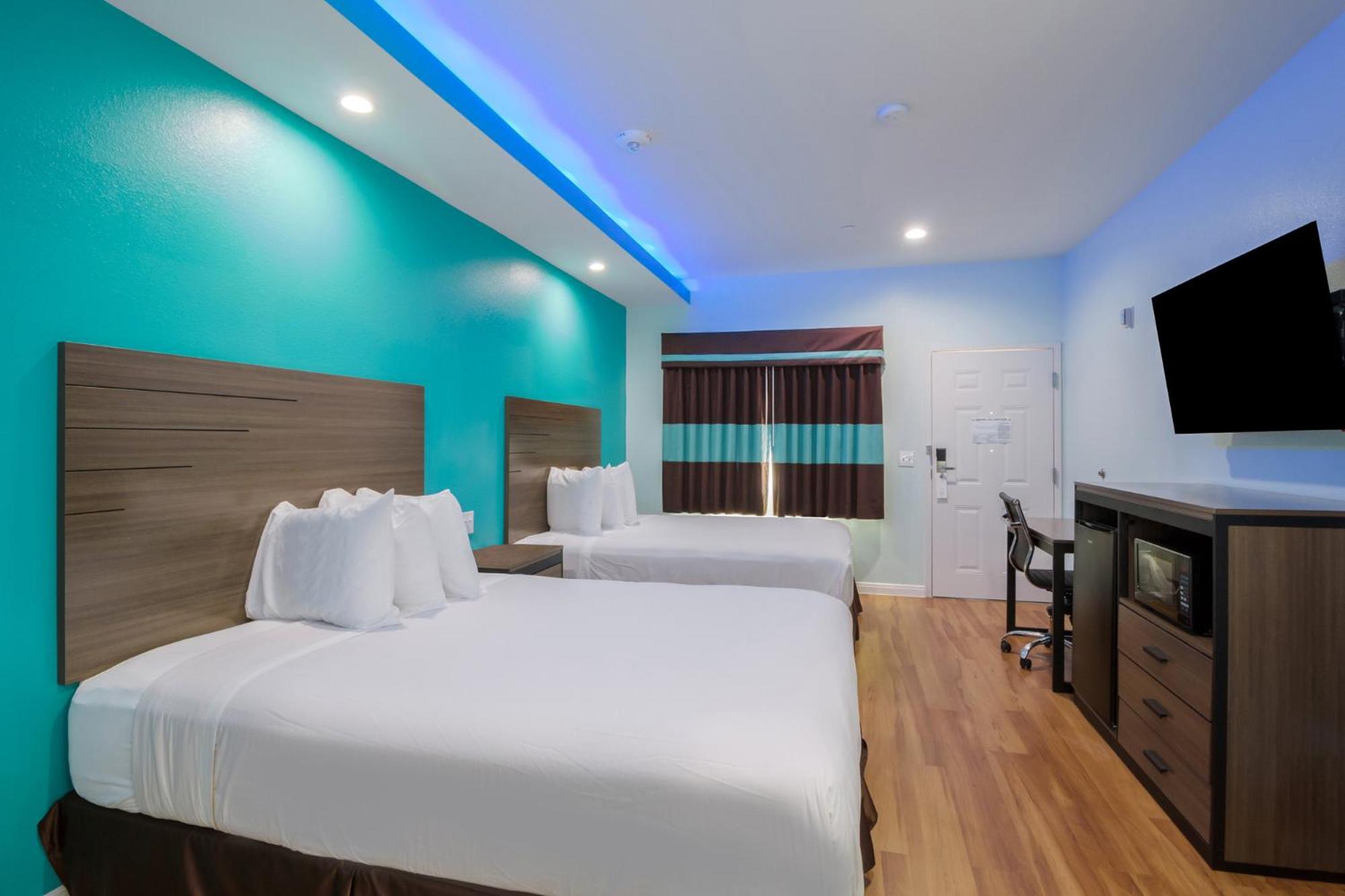 Americas Best Value Inn- Aldine Westfield - Property Image 6
