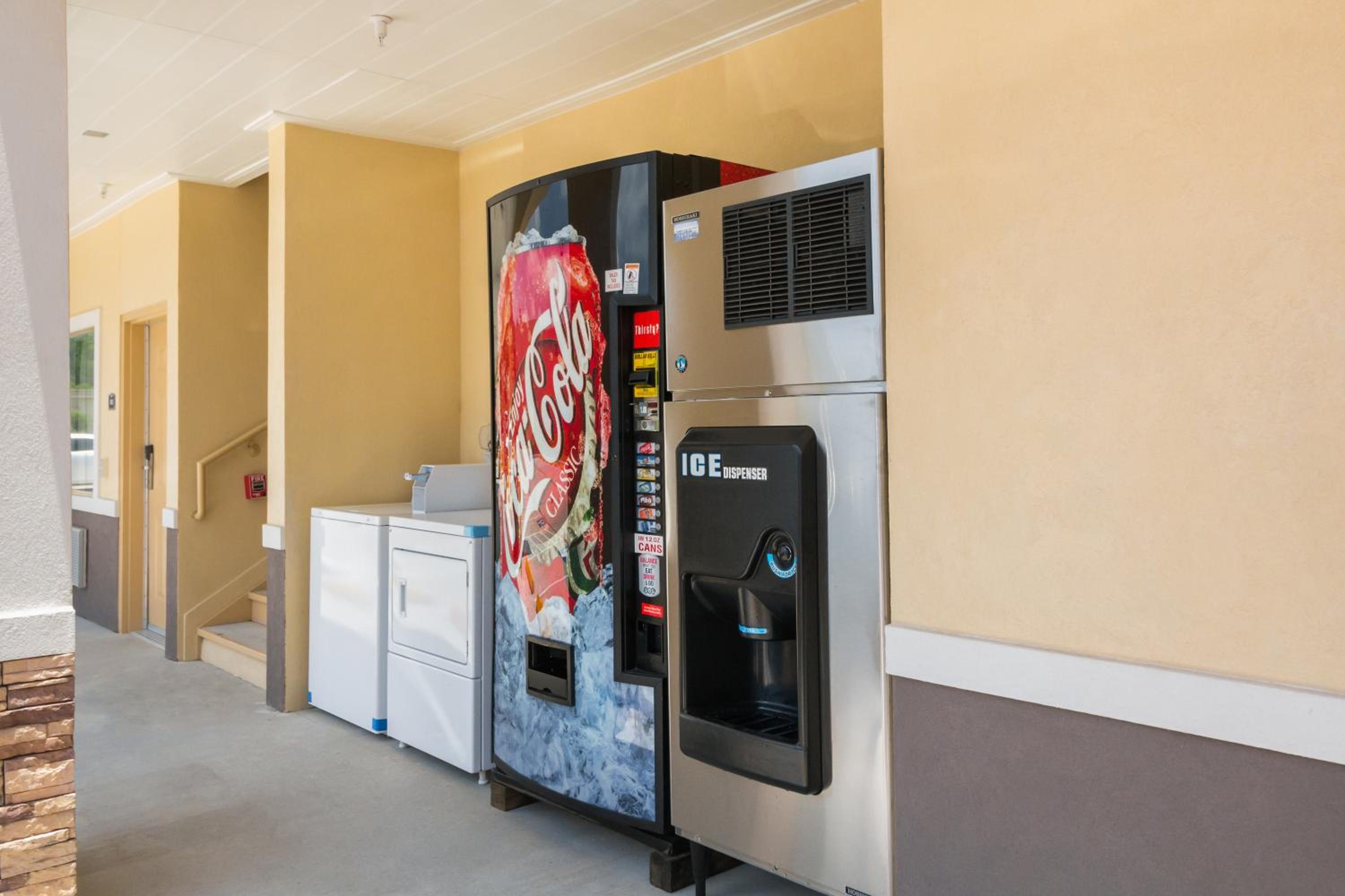Americas Best Value Inn- Aldine Westfield - Property Image 22